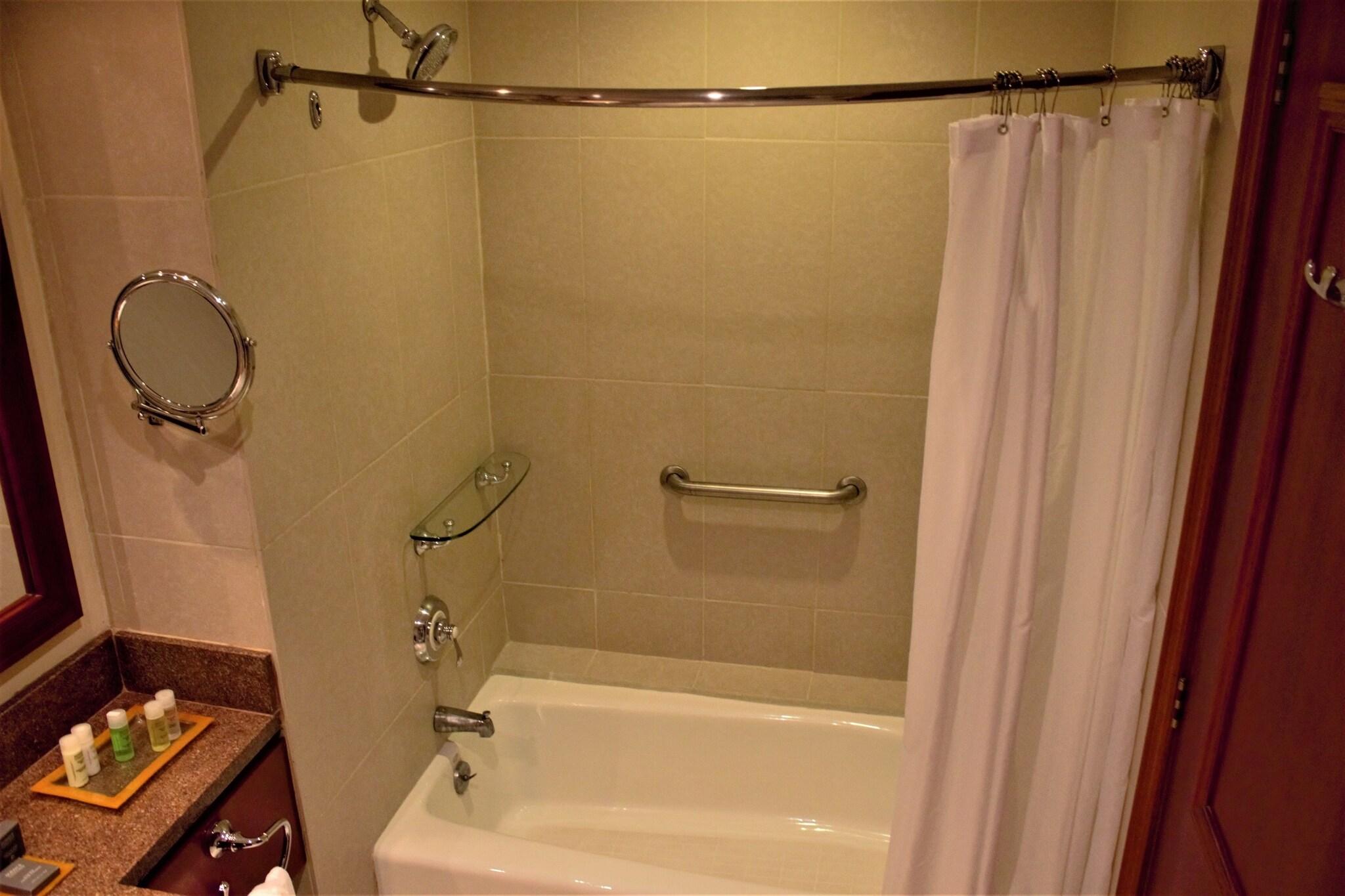 Double Partial Ocean View King Bed