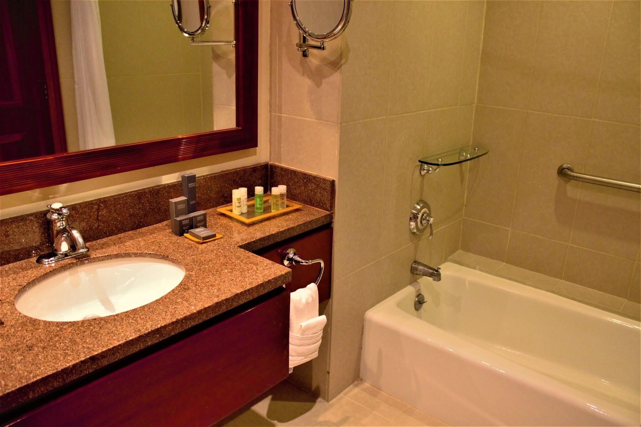 Double Partial Ocean View King Bed