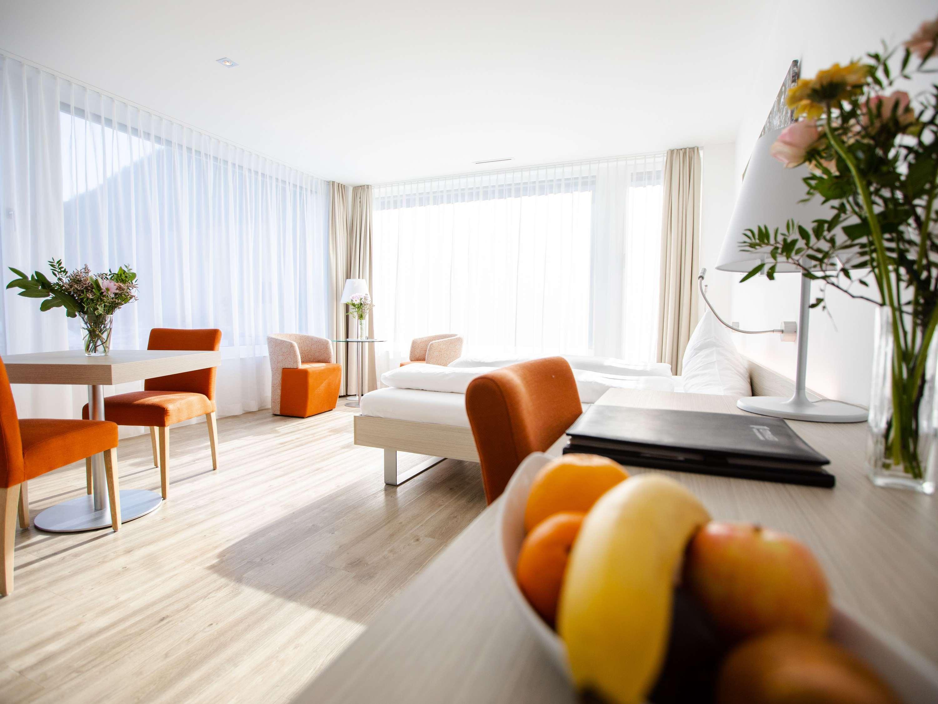 Twin Deluxe Mountain View