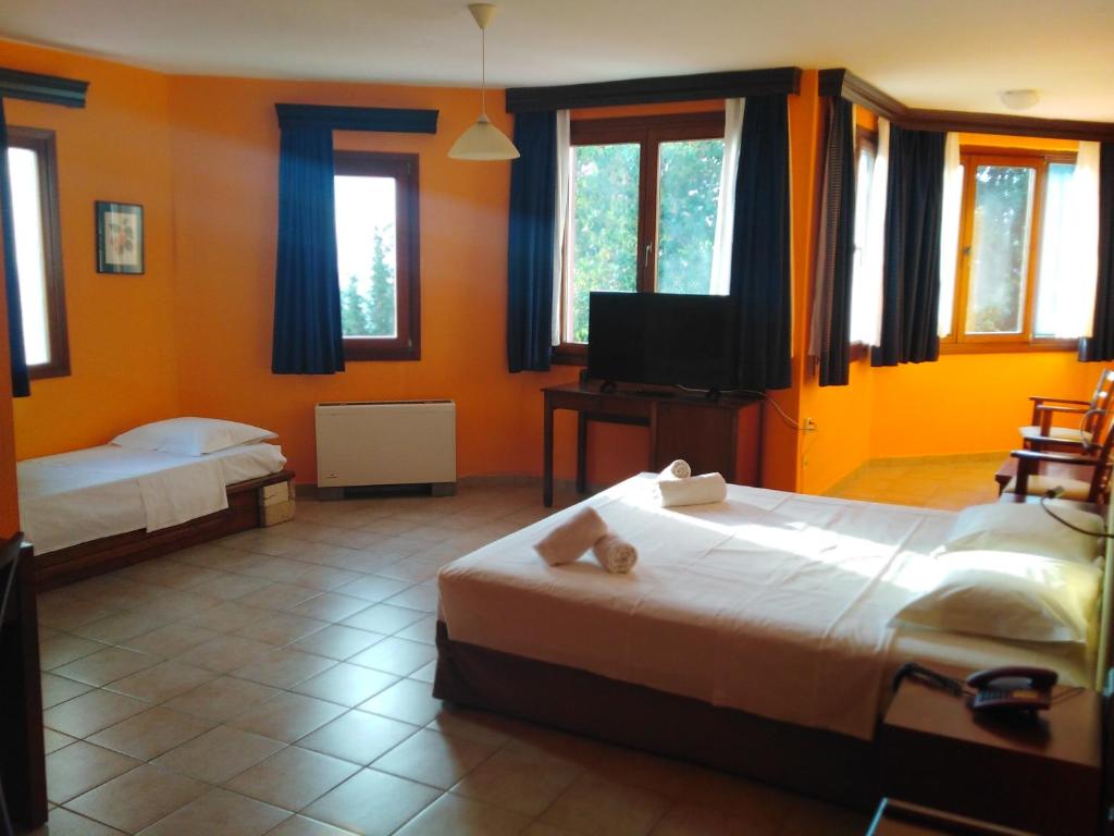 Double or Twin Economy