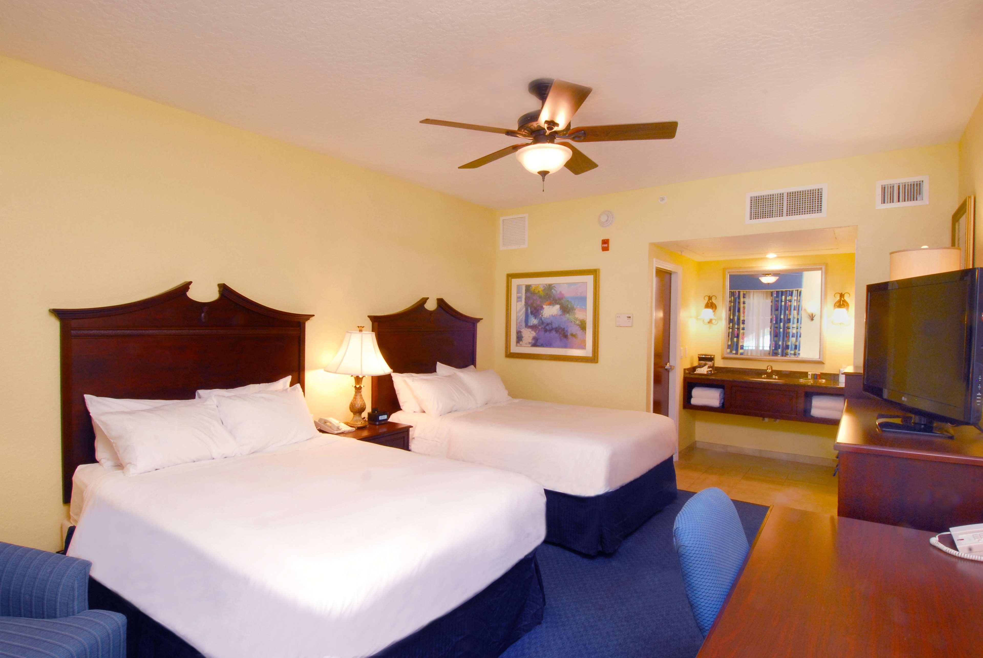 Double Two Queen Beds Non Smoking