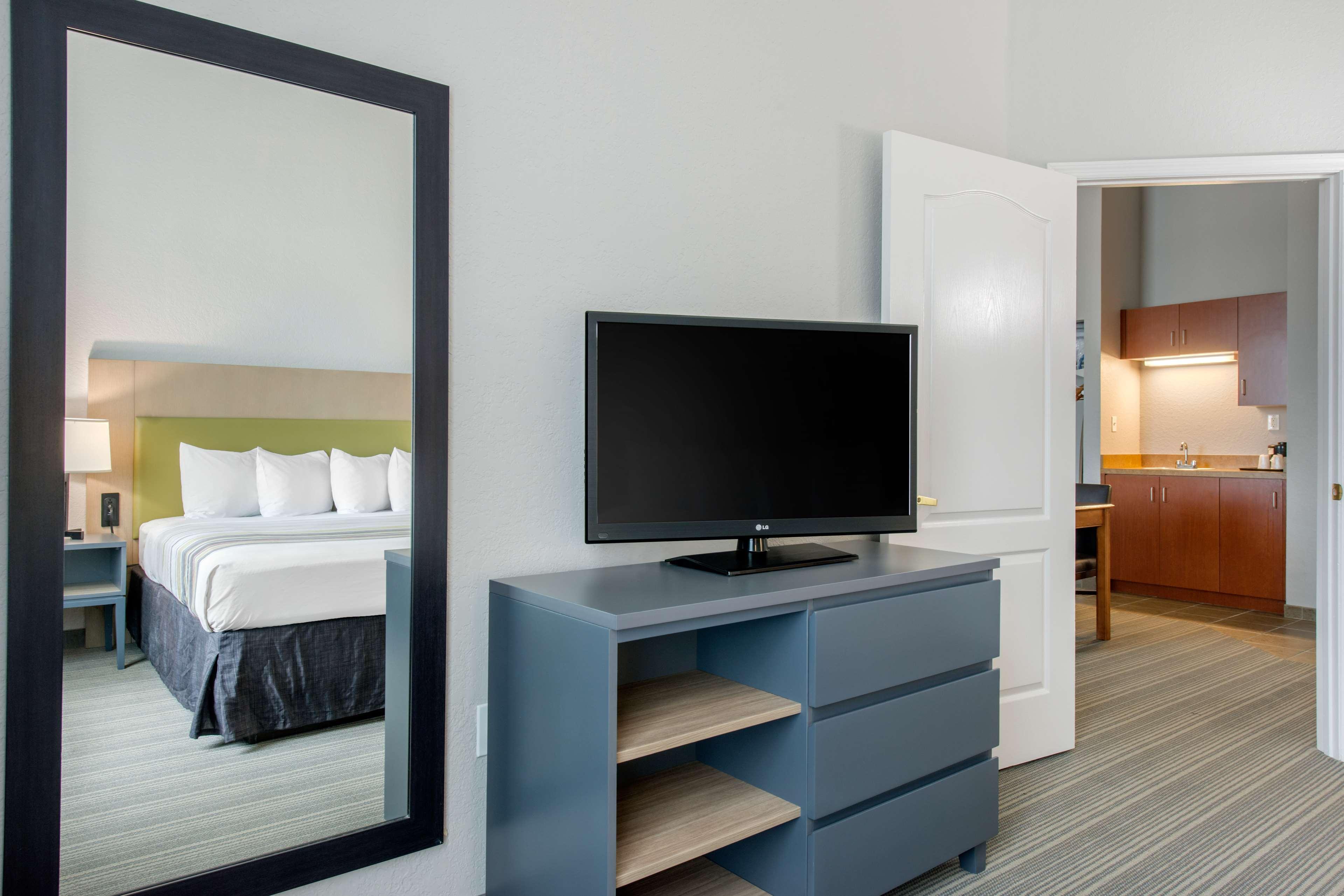 Suite Two Bedrooms