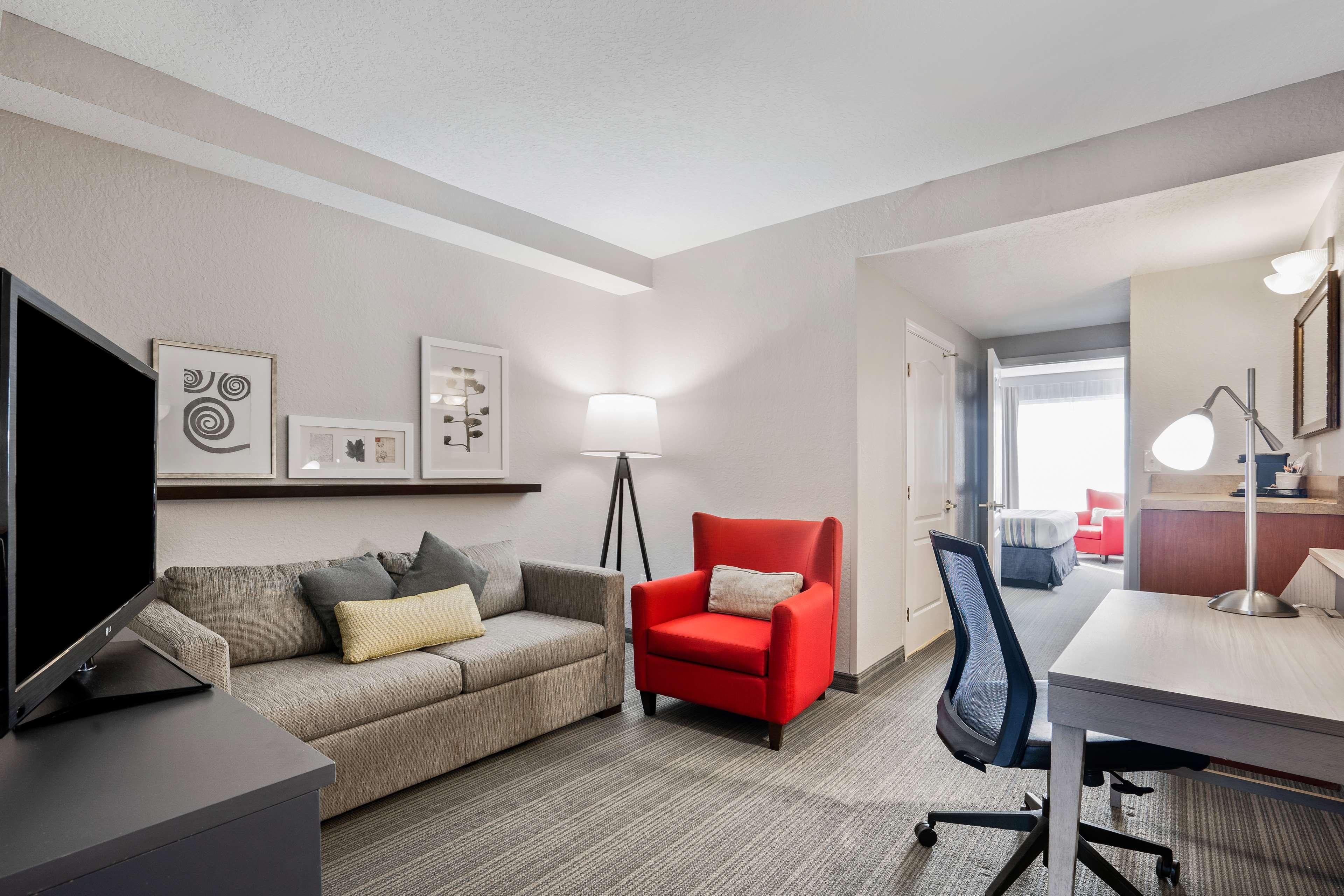 Suite King Bed One Bedroom 