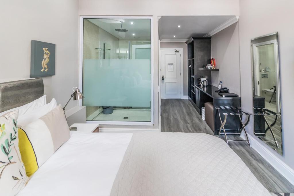 Double Classic with Balcony