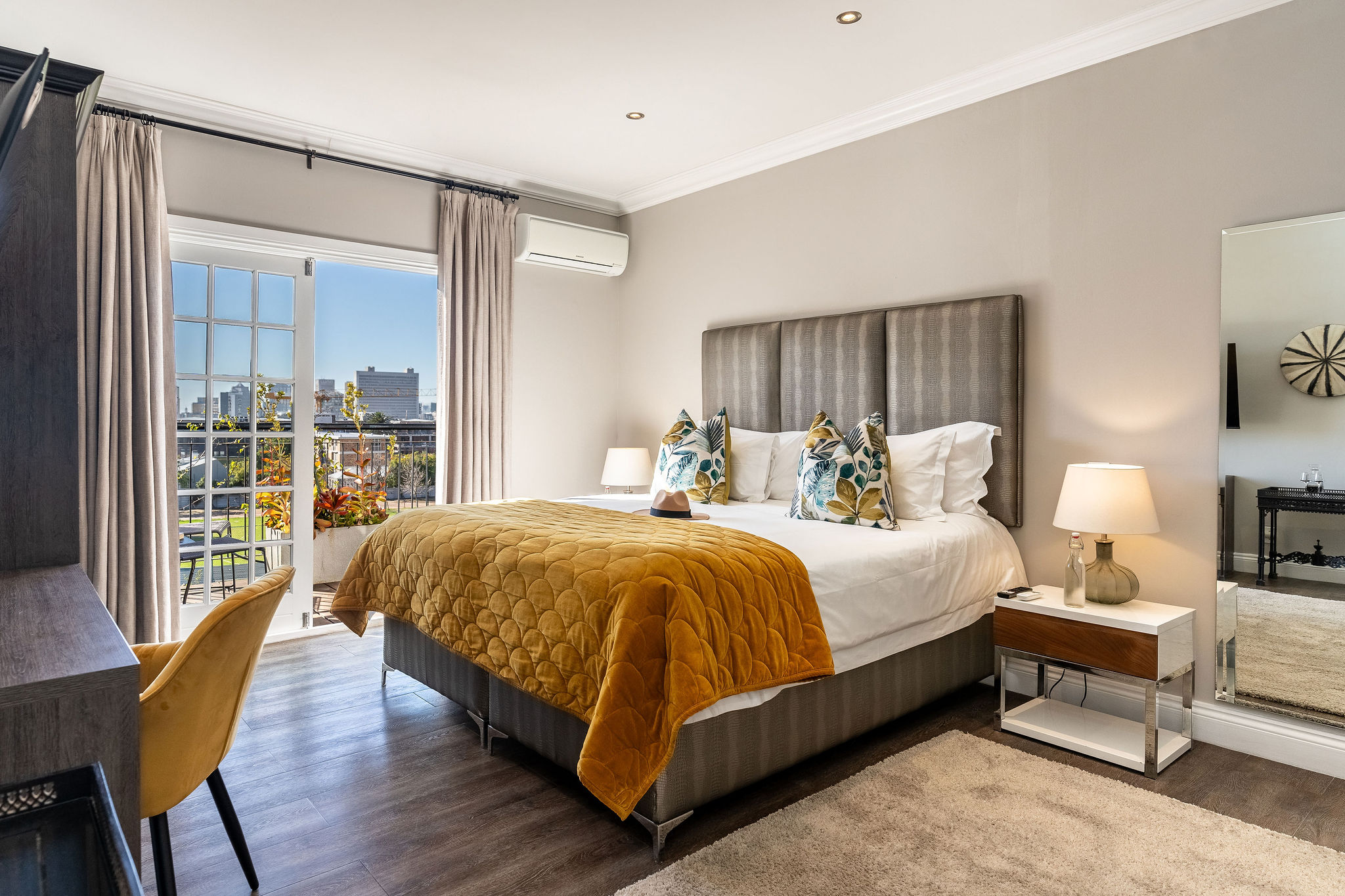 Suite Deluxe Two Beds