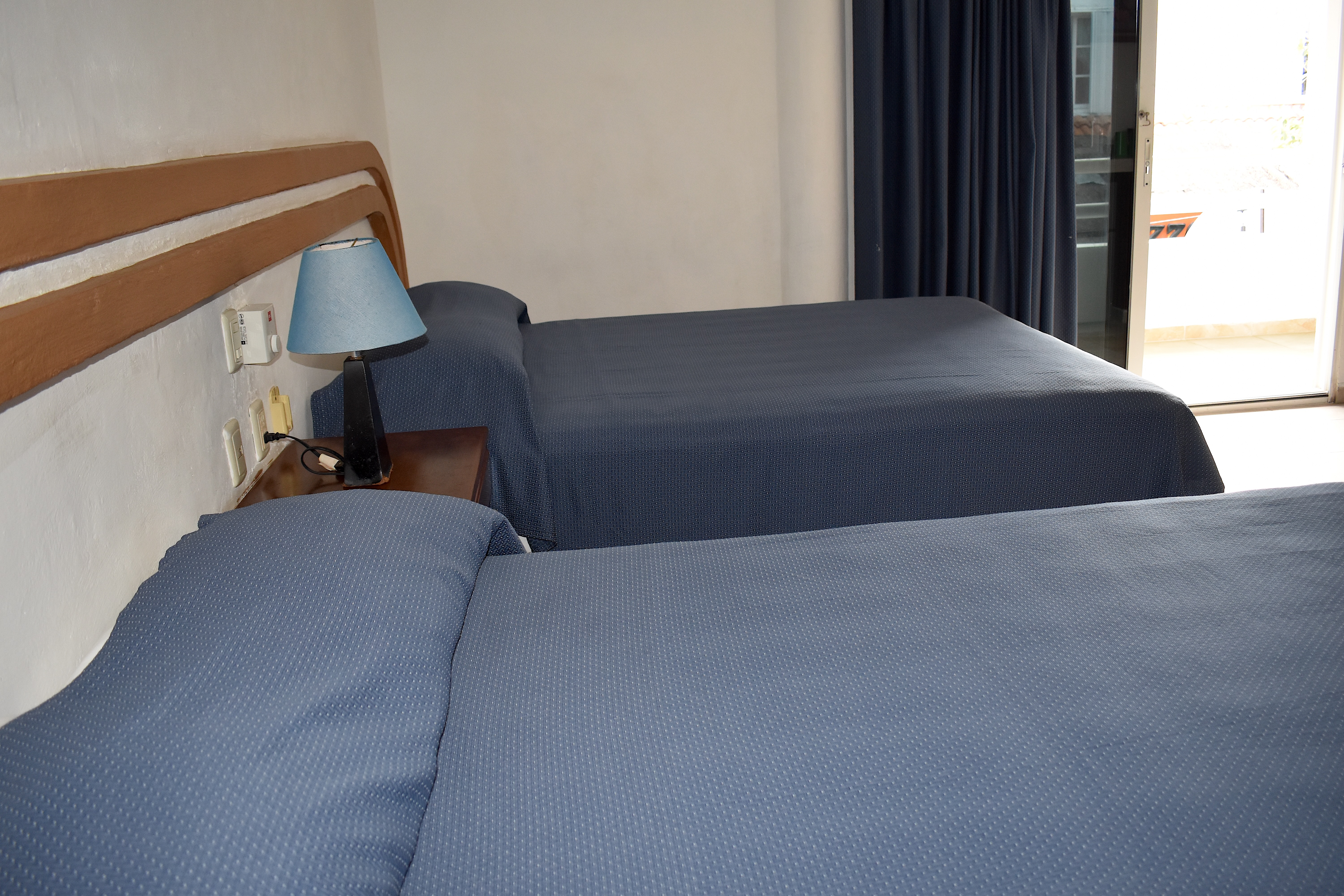 Quadruple Queen Size Bed