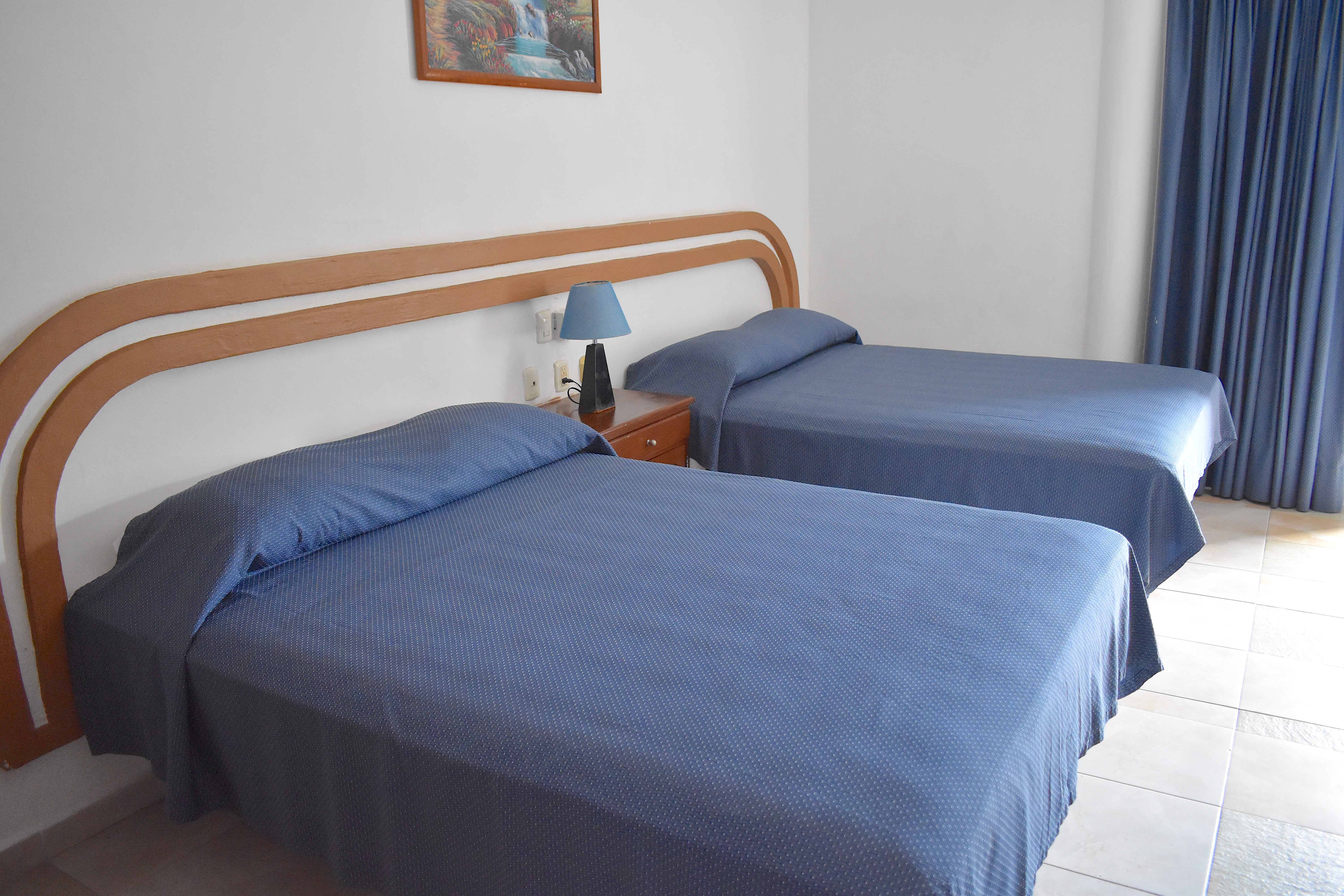 Quadruple Queen Size Bed