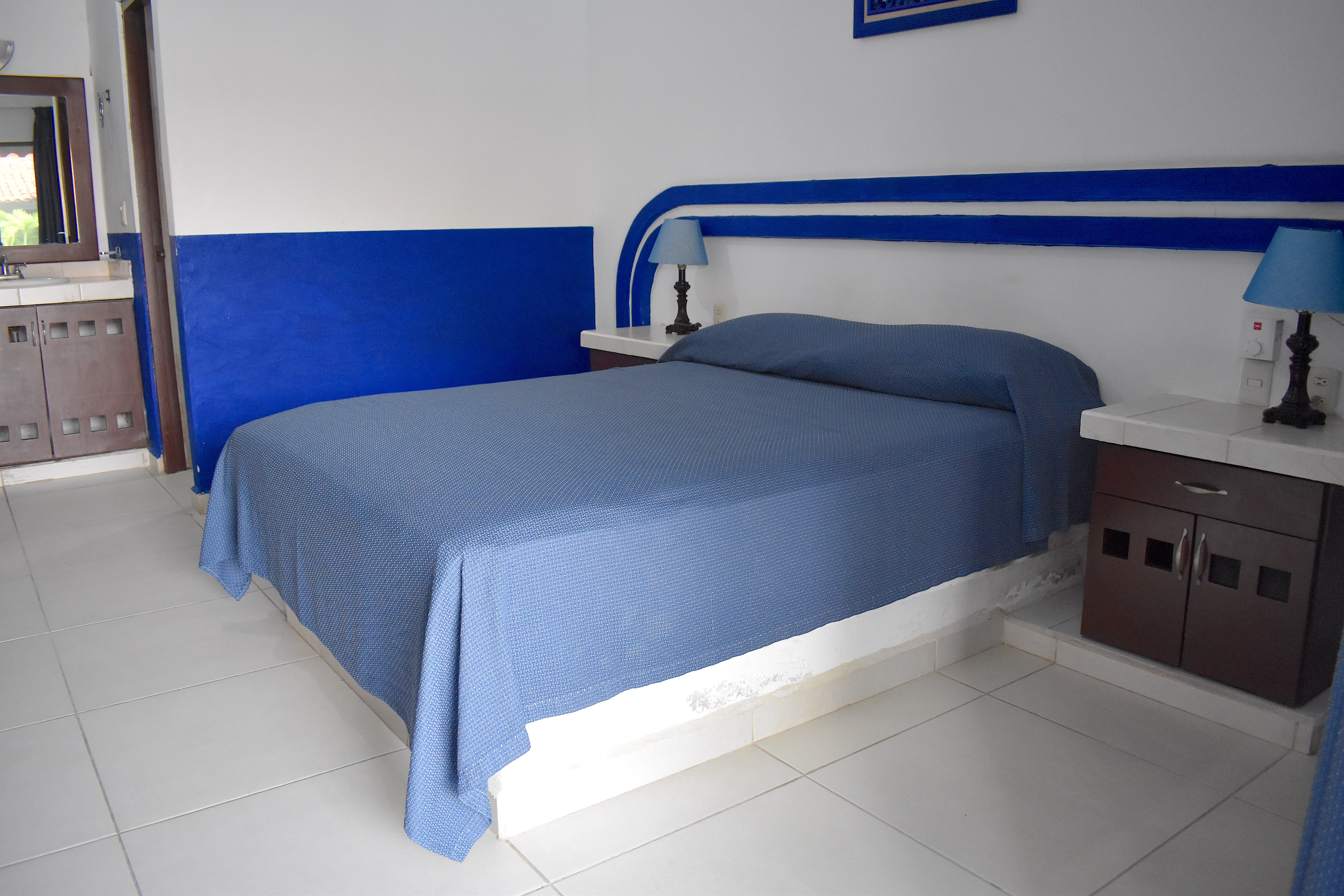 Double Queen Size Bed