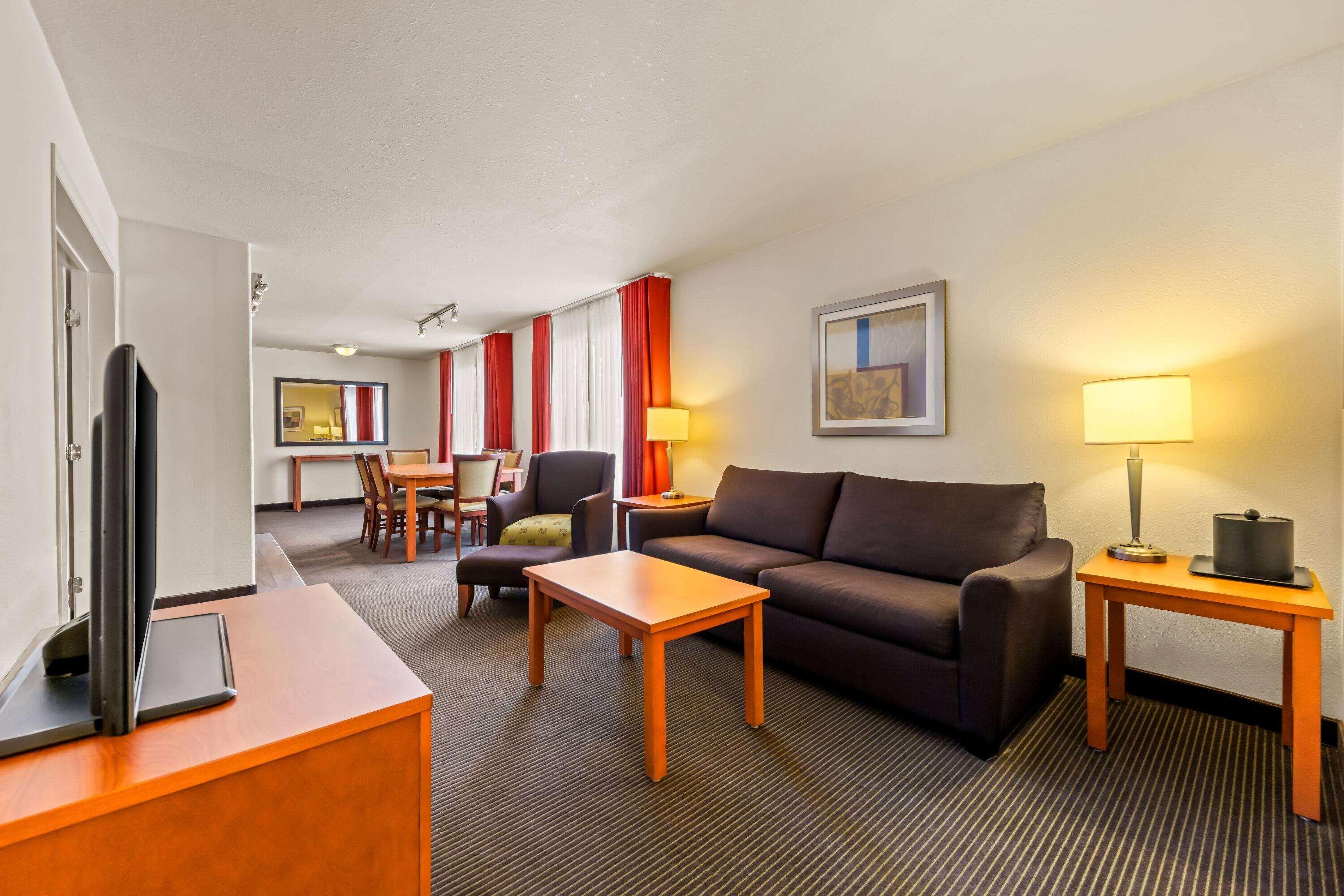 Suite Two Queen Beds