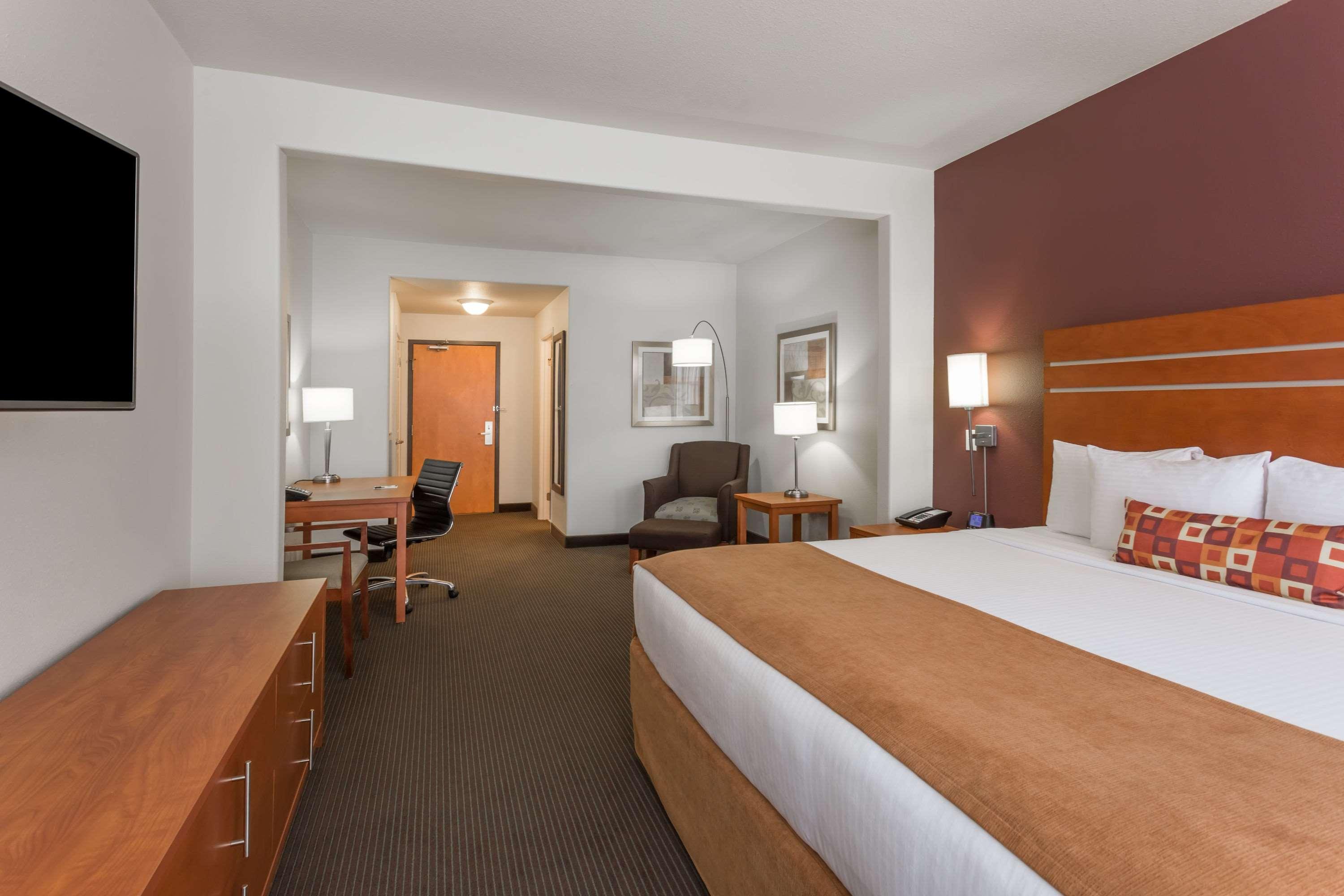 Double Queen Size Bed