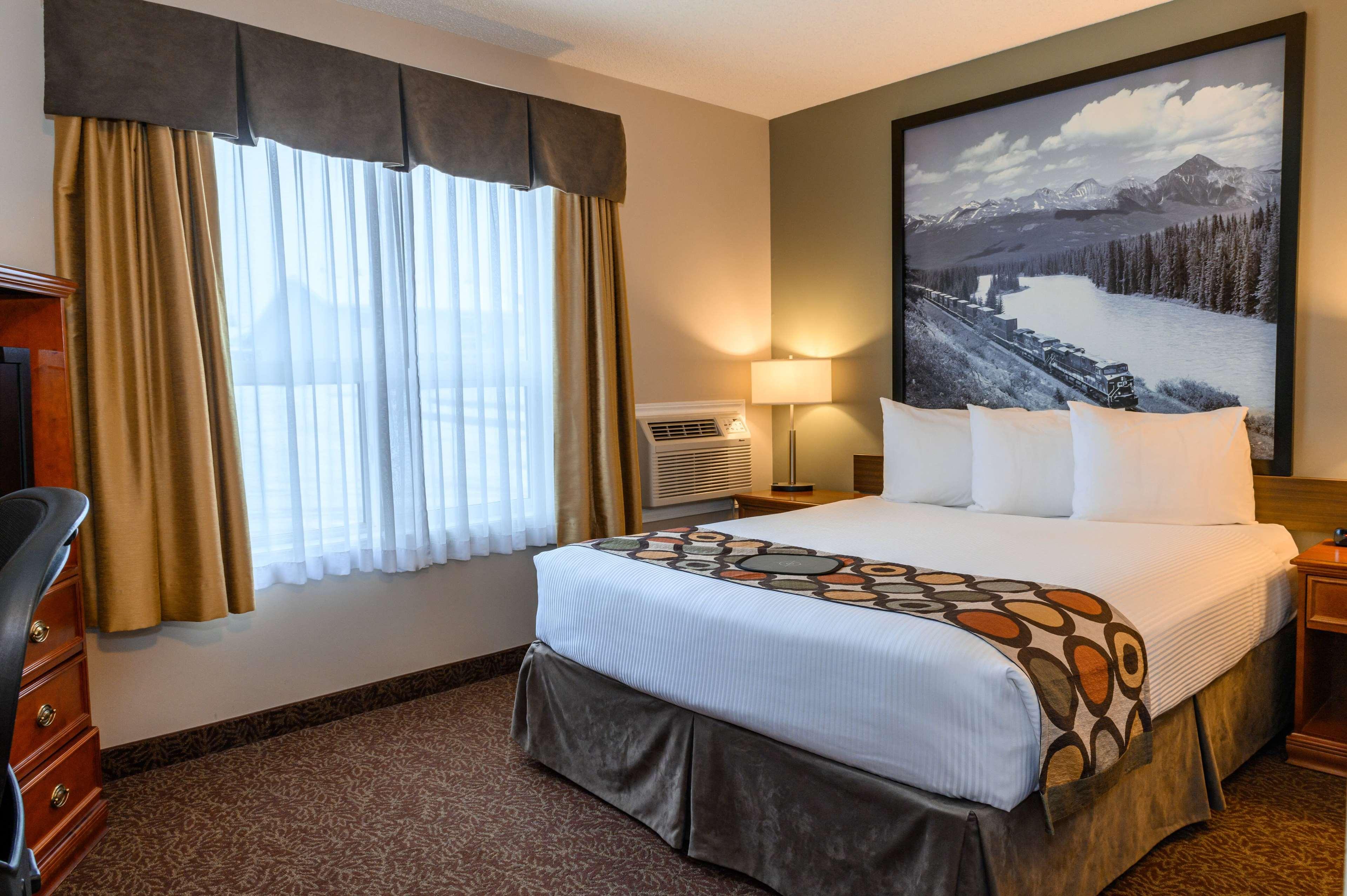 Double Queen Size Bed