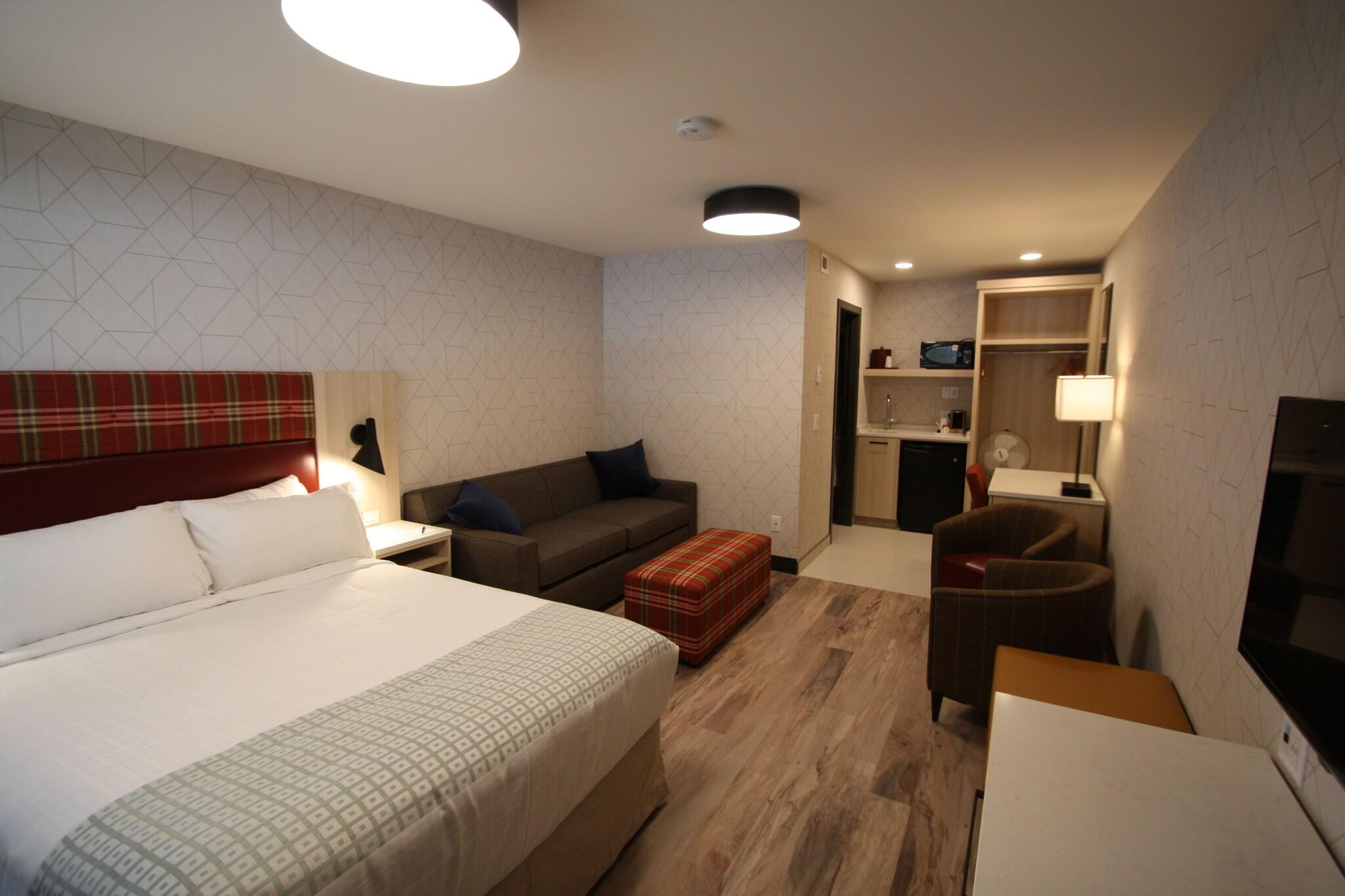 Double Queen Size Bed