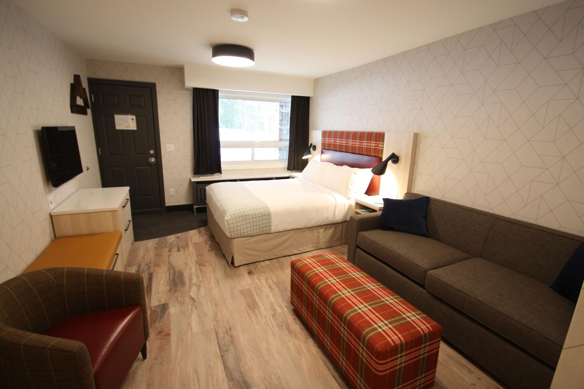 Double Queen Size Bed