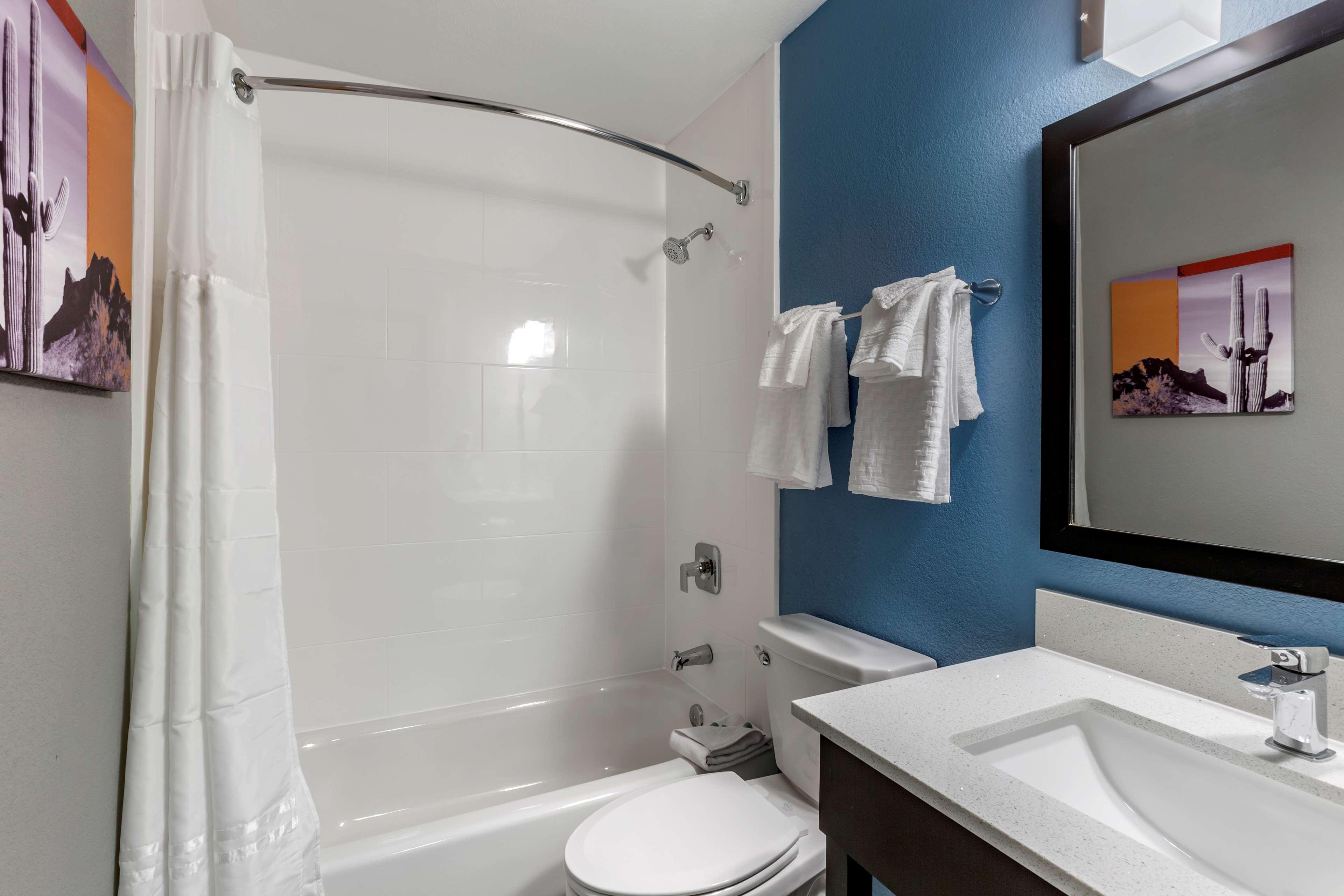 Suite Two Queen Beds