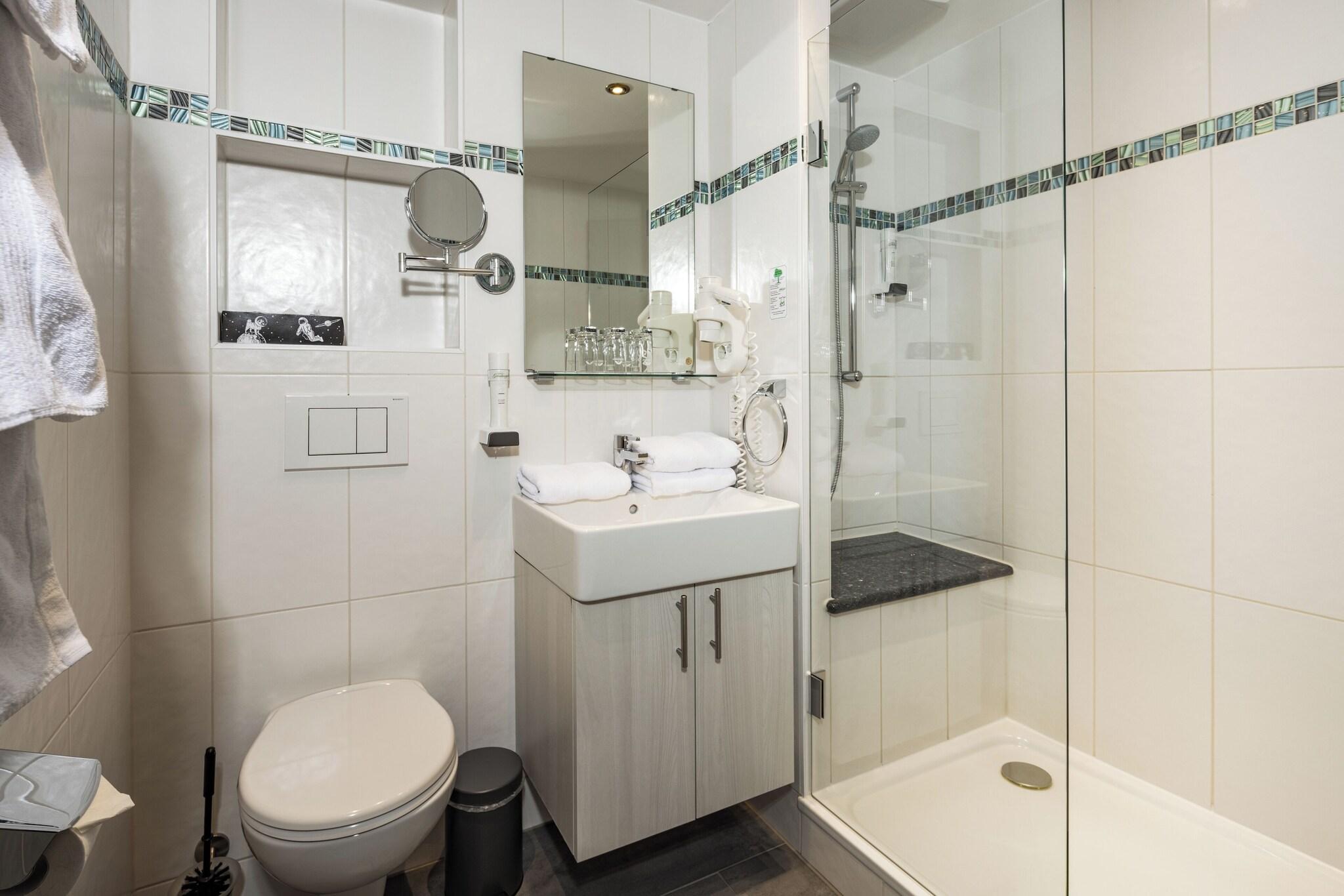 Triple King Size Bed