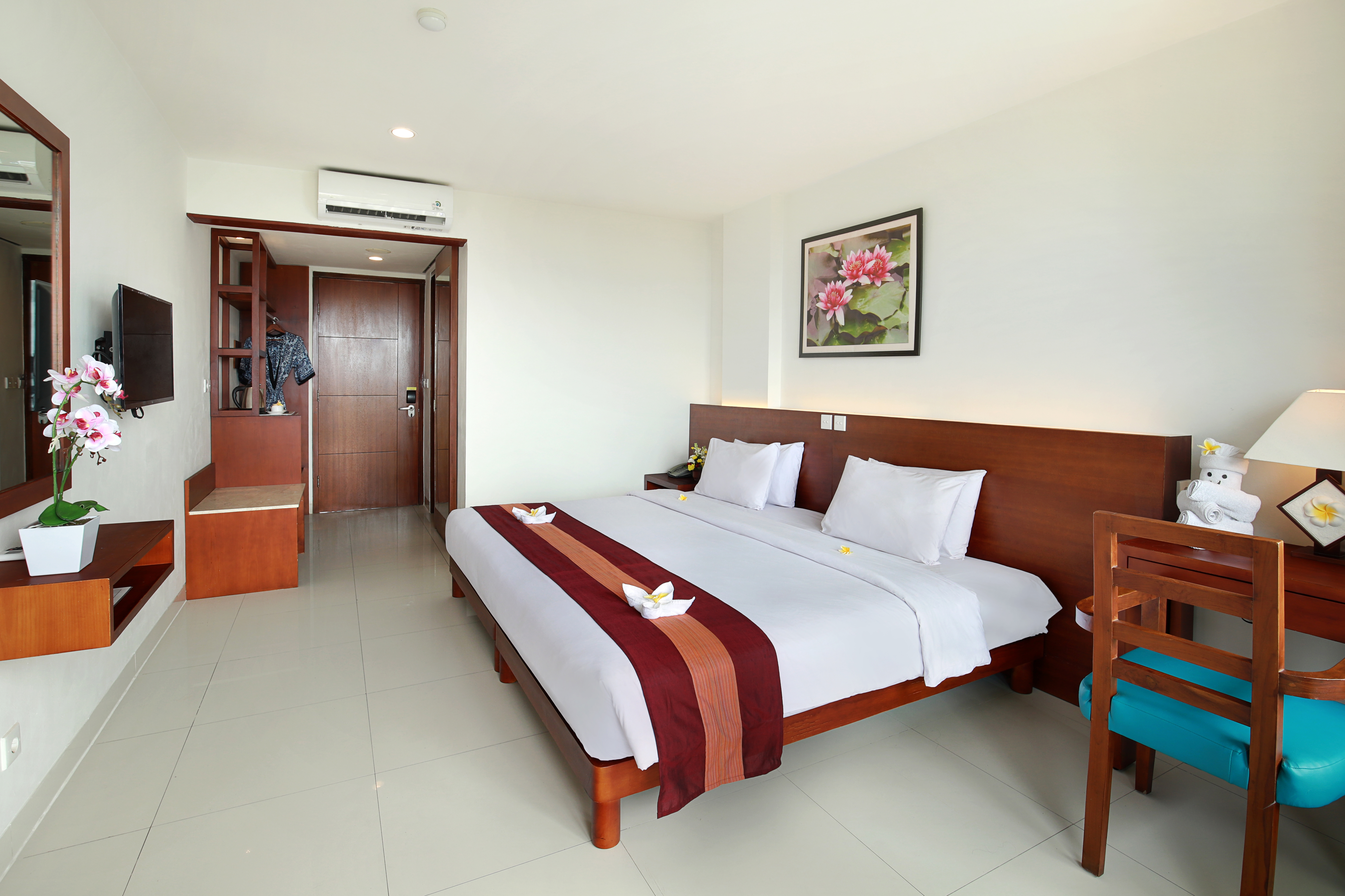 Double or Twin Deluxe Pool View