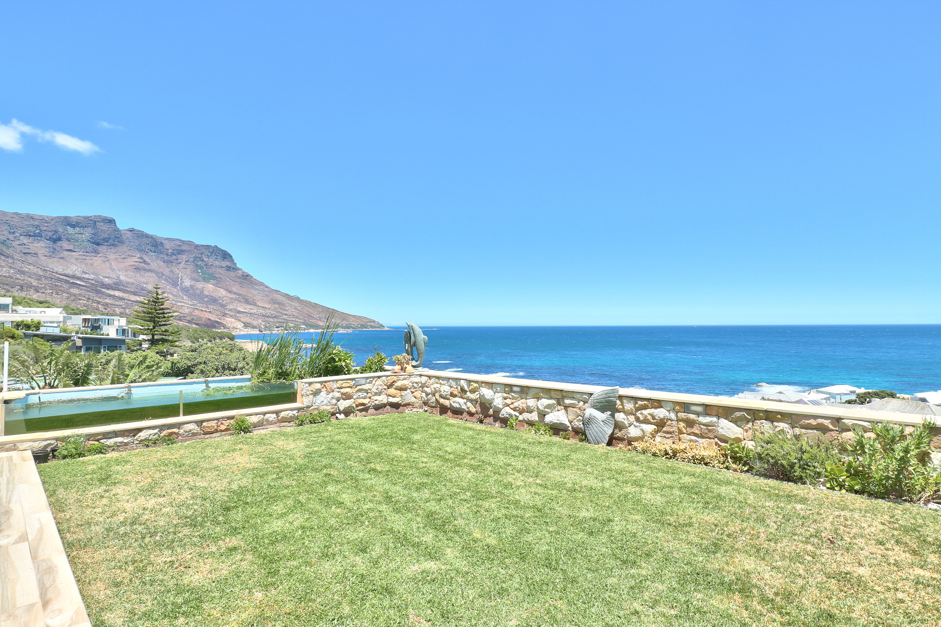 Apartment with Private Pool Ocean View