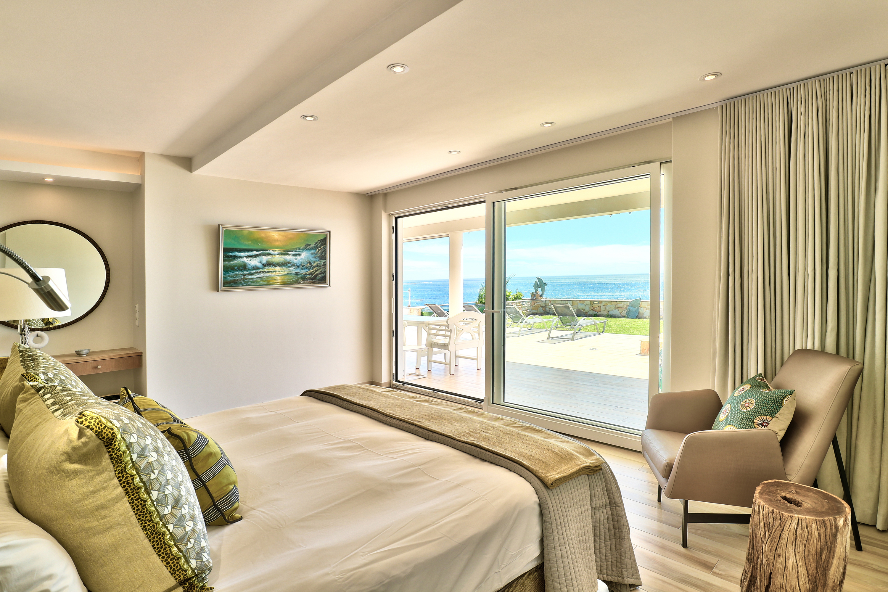 Apartment with Private Pool Ocean View