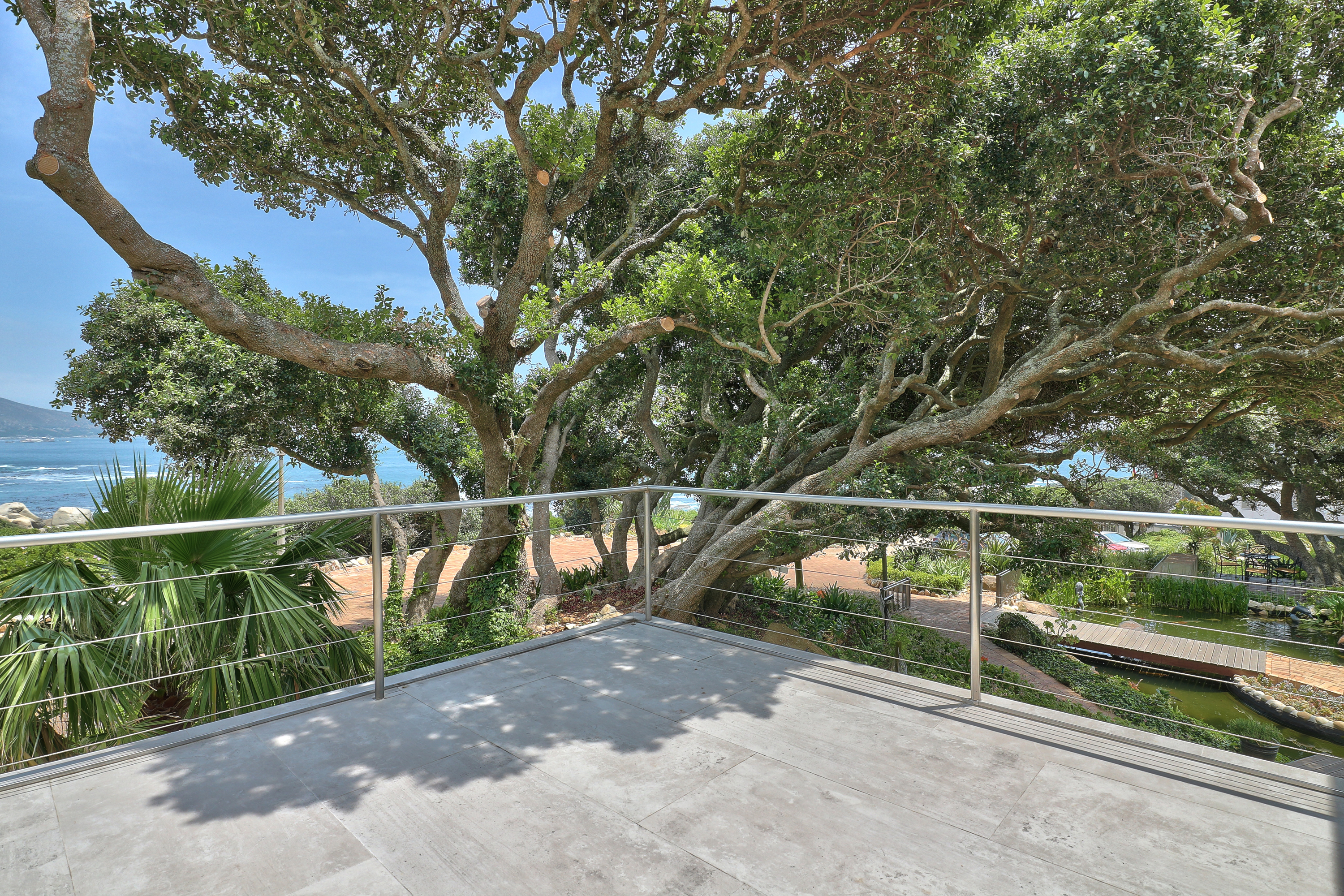 Suite Partial Ocean View One Bedroom