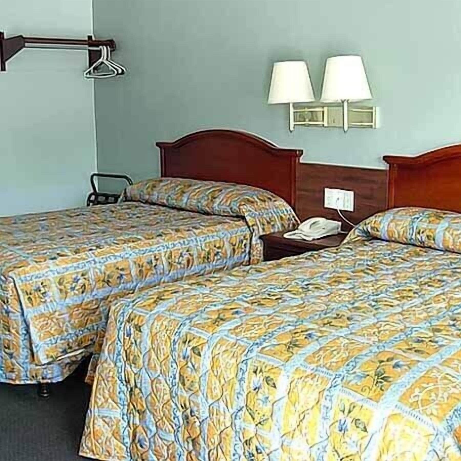 Quadruple Two Double Beds Non Smoking