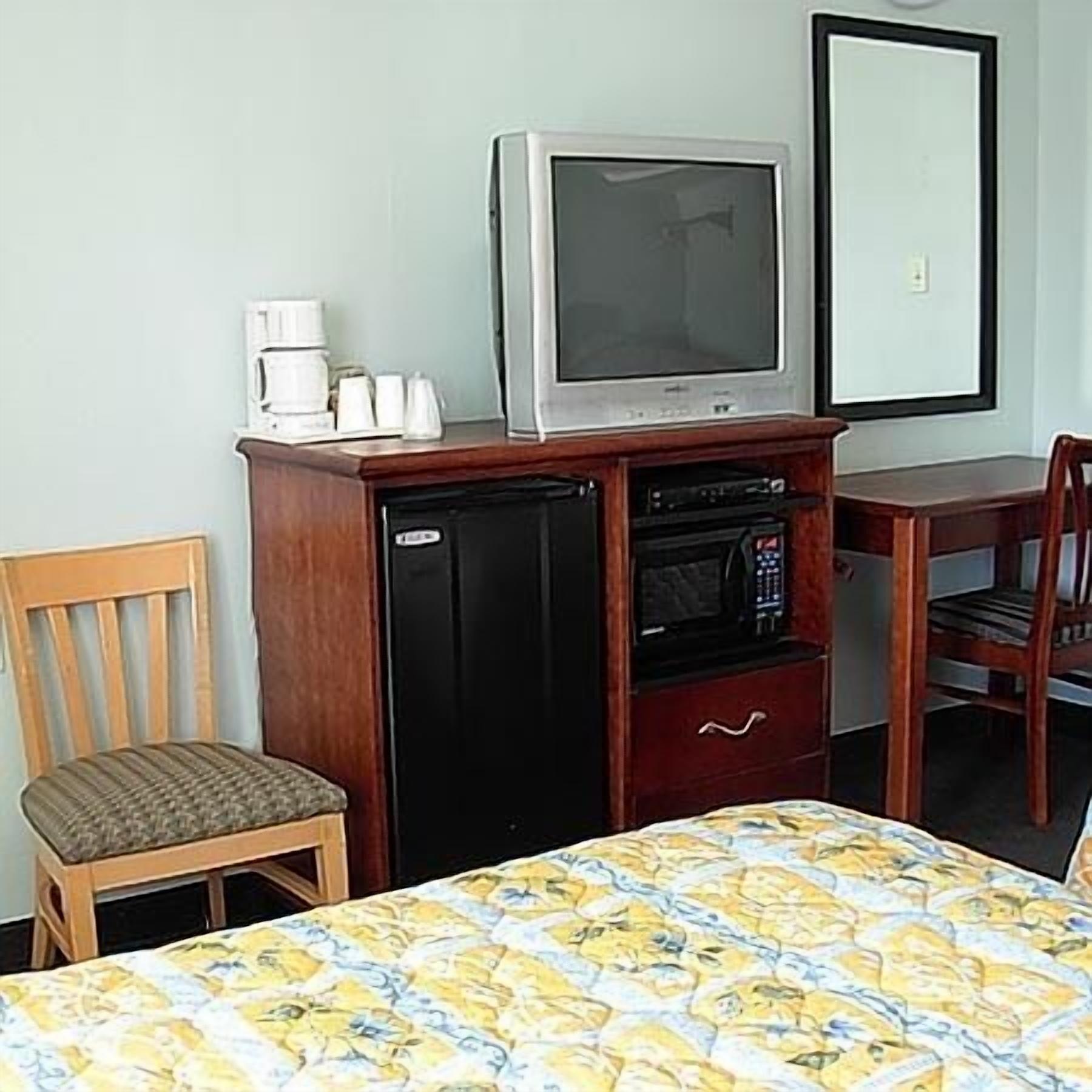 Quadruple Two Double Beds Non Smoking