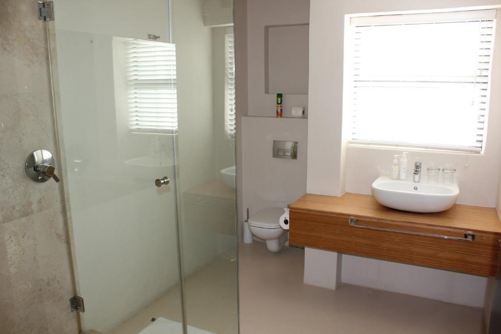 Suite Two Bedrooms Two Bathrooms