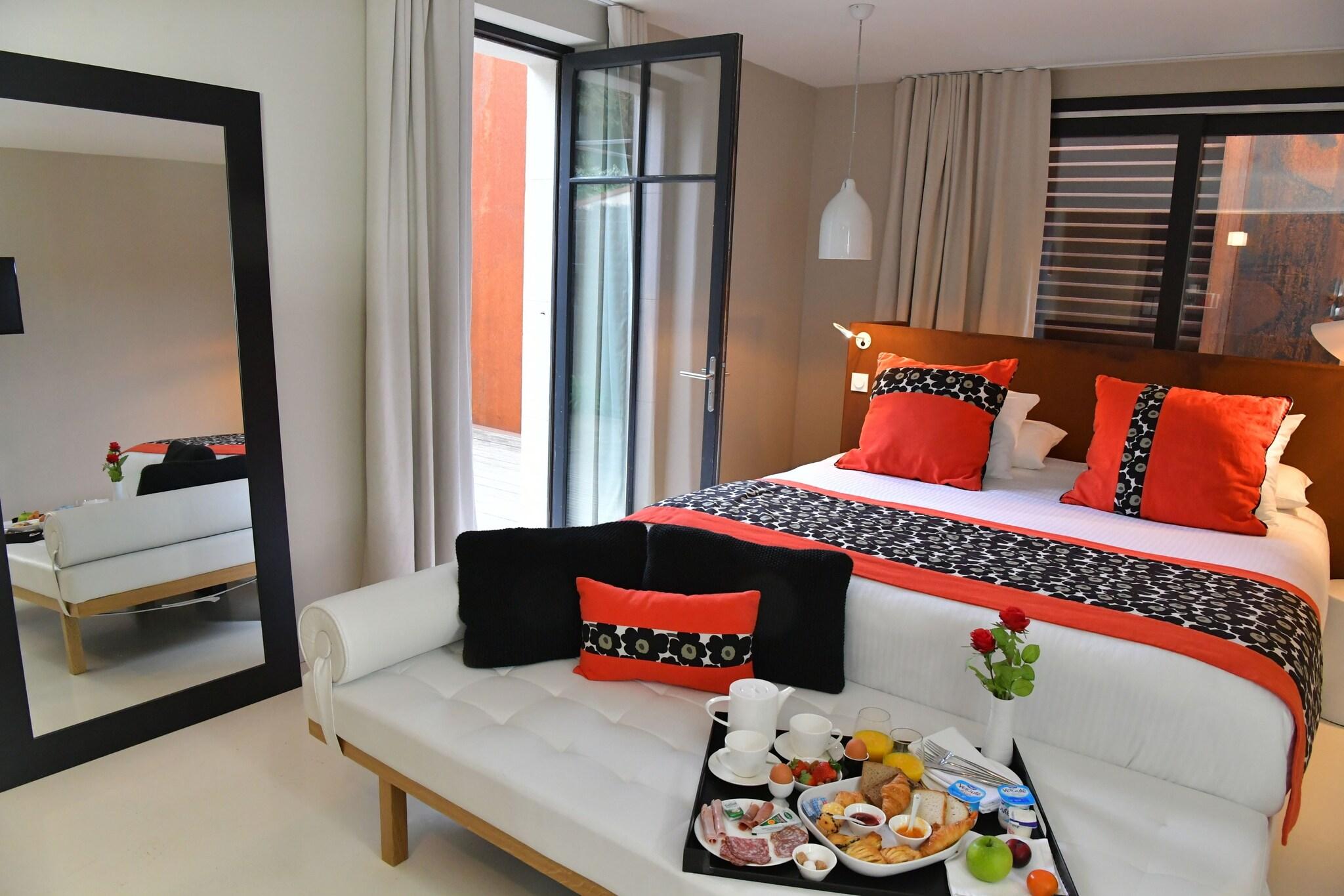 Junior Suite King Bed with Jacuzzi