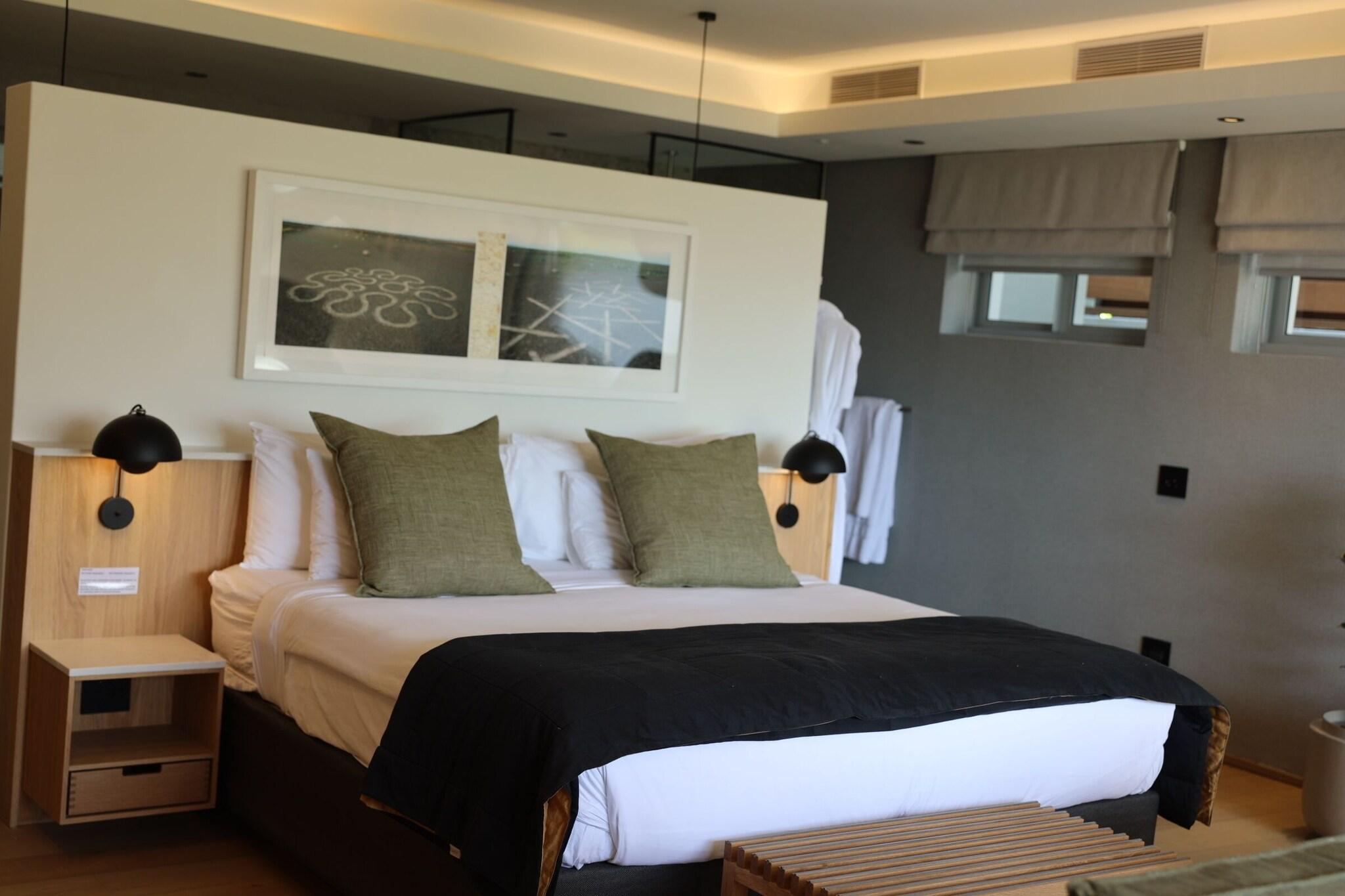 Studio Premium King Bed