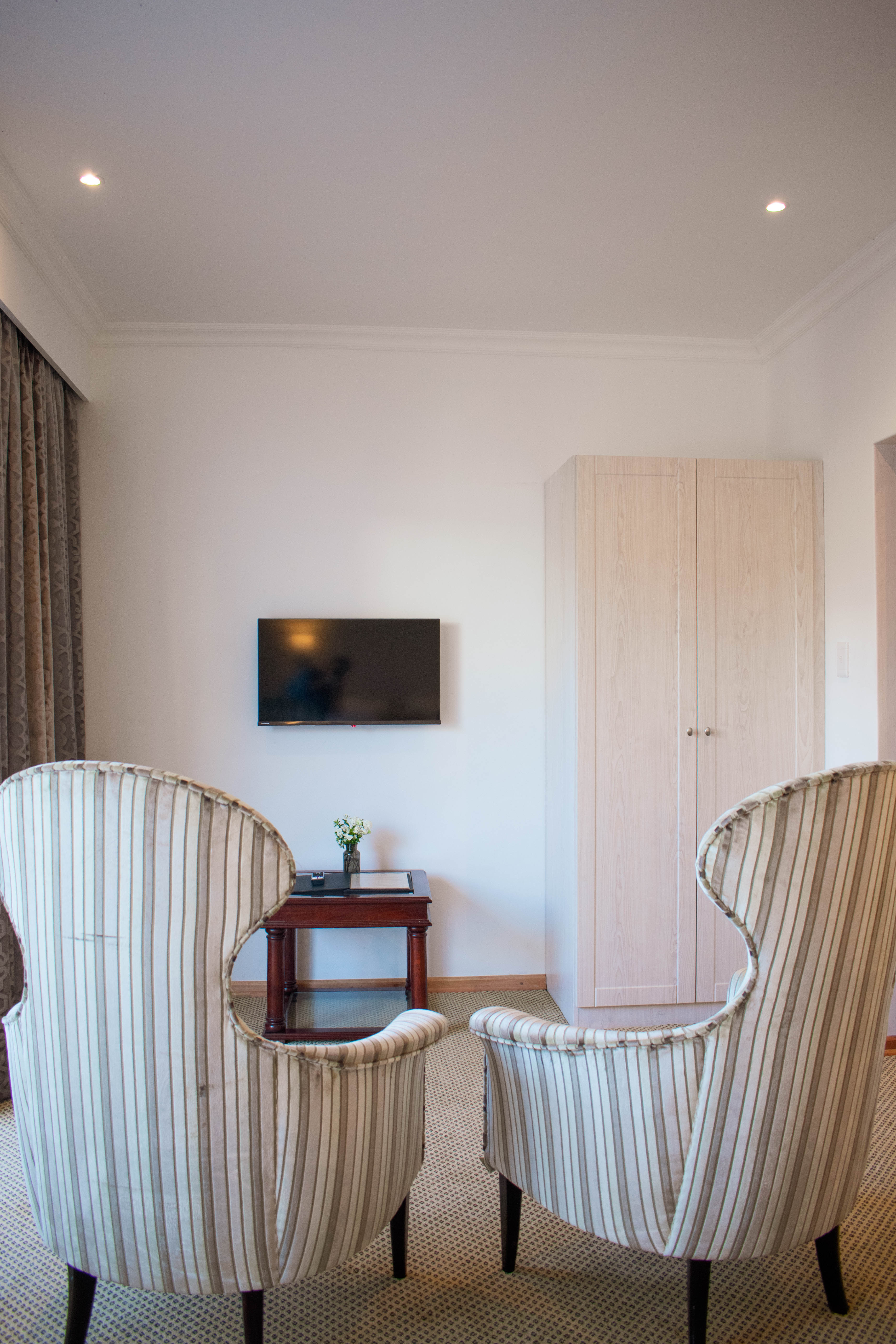 Family Room Three Beds