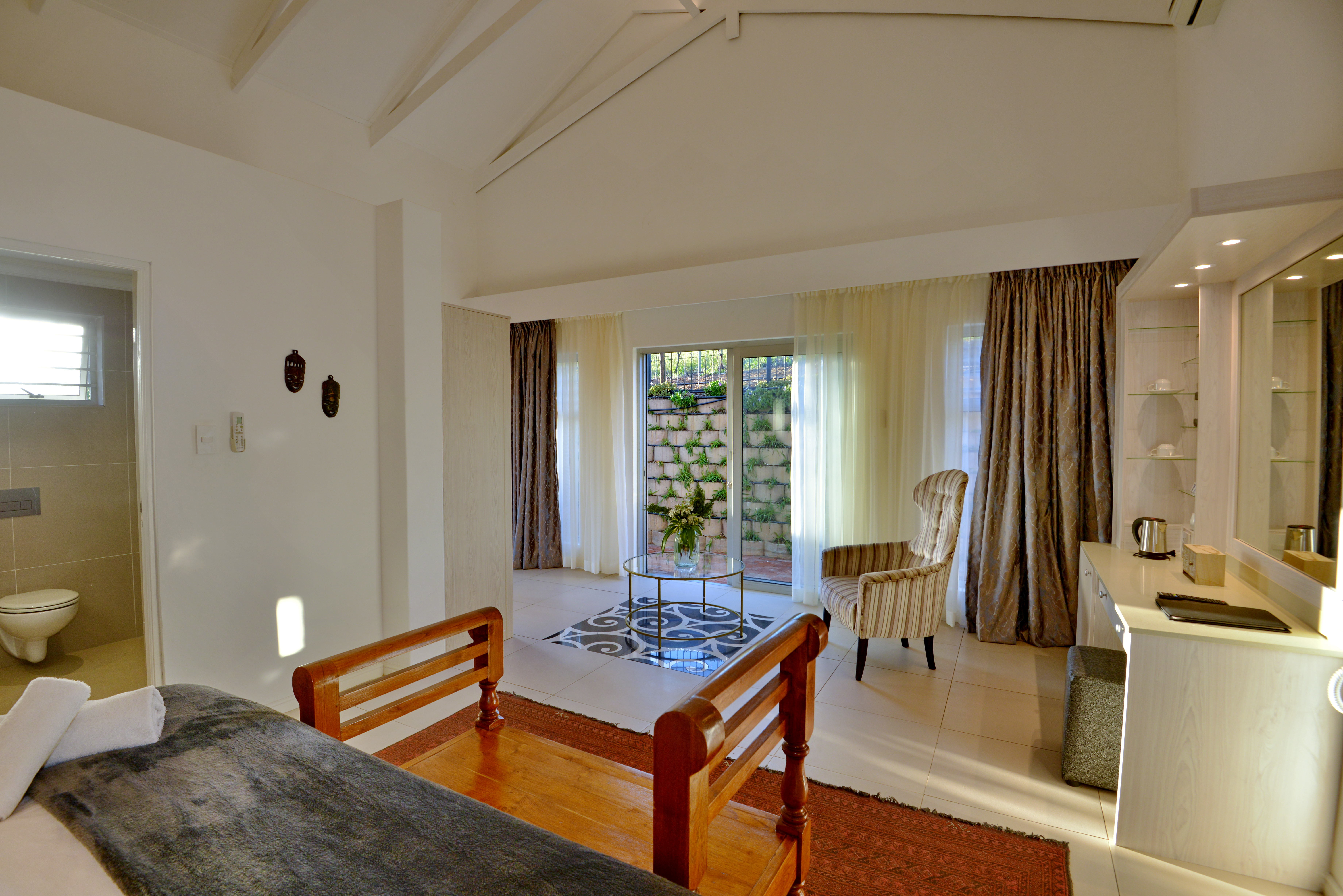 Double or Twin Superior One Bedroom