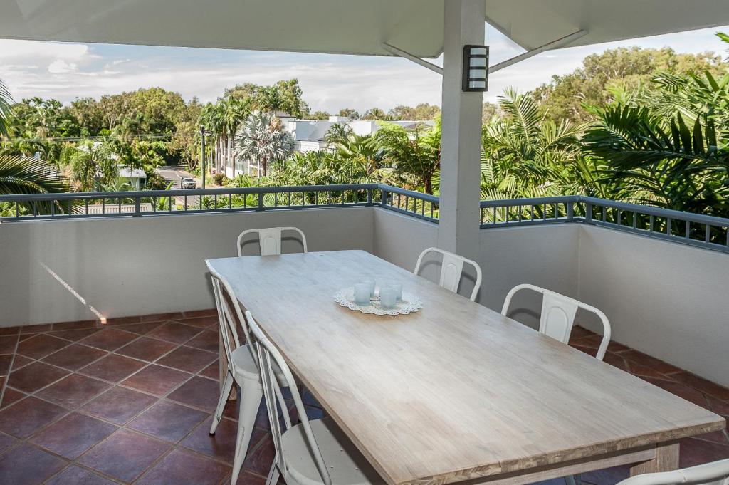 Apartment Three Bedrooms Two Bathrooms