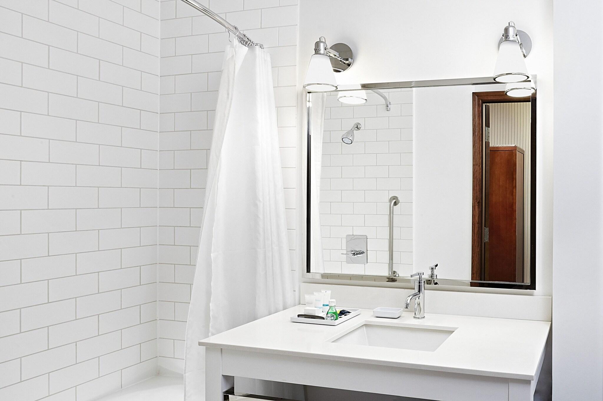 Junior Suite King Bed One Bedroom 