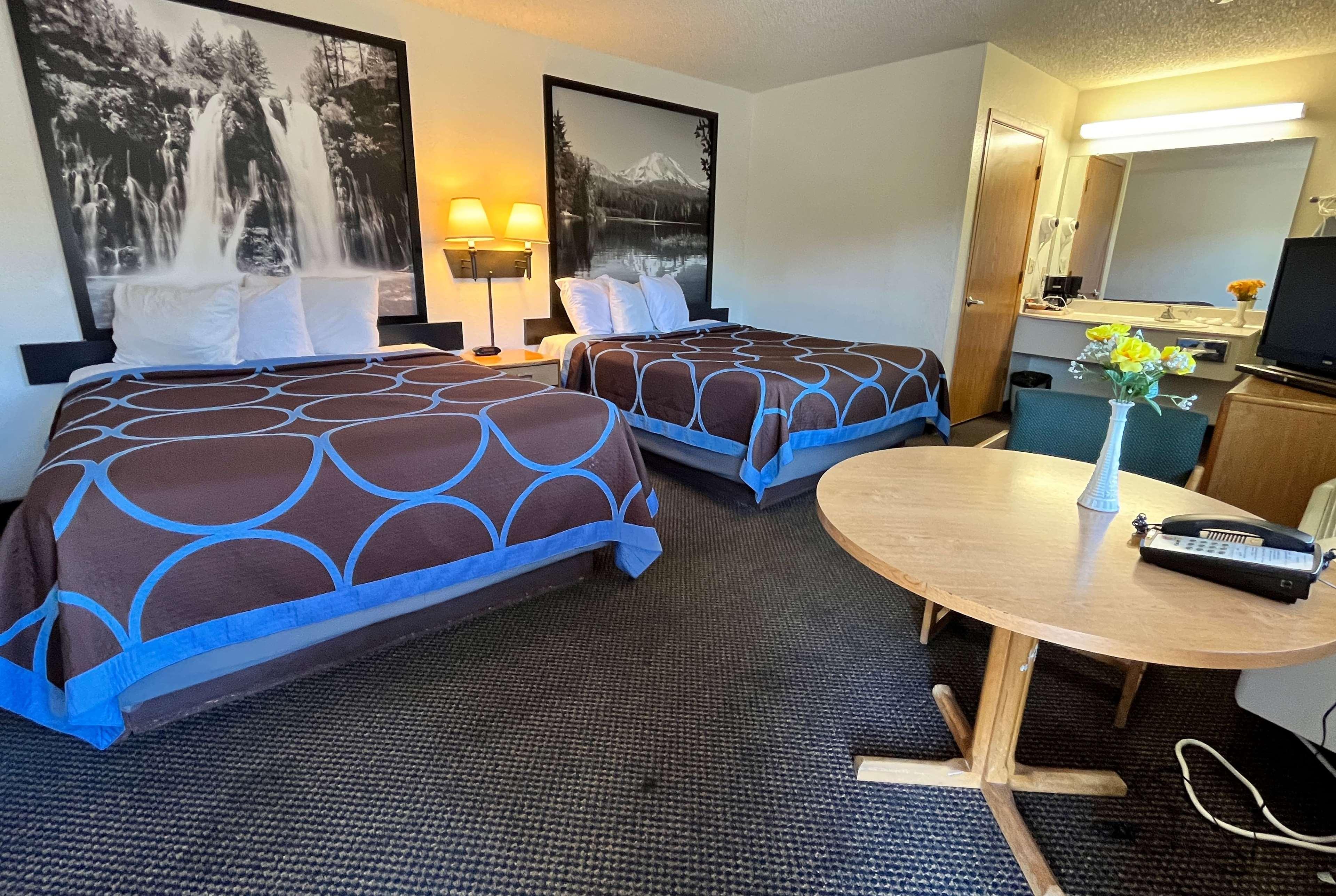 Room Two Queen Beds Non Smoking