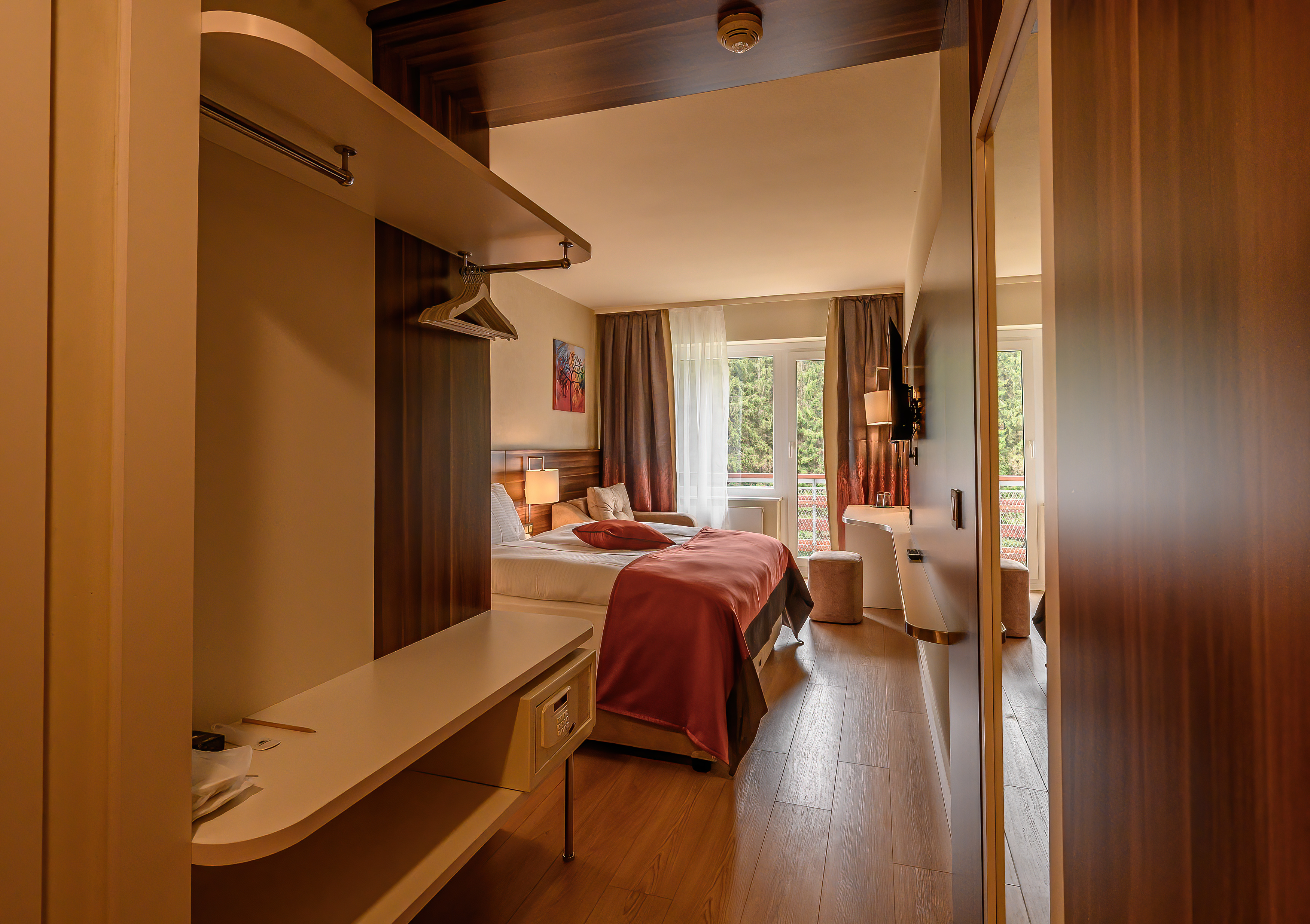 Double or Twin Standard