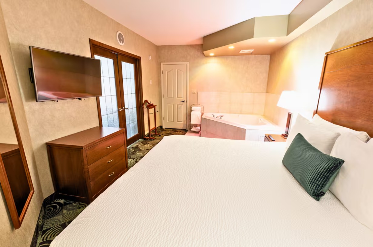 Suite Queen Size Bed