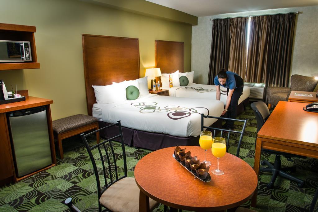 Double Two Queen Beds