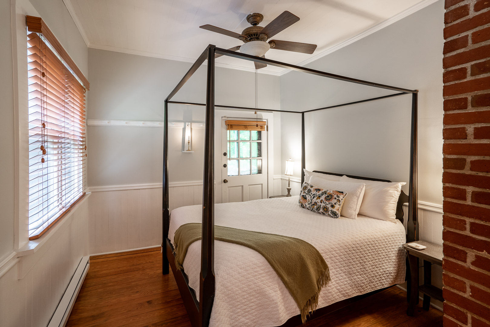 Double Queen Size Bed