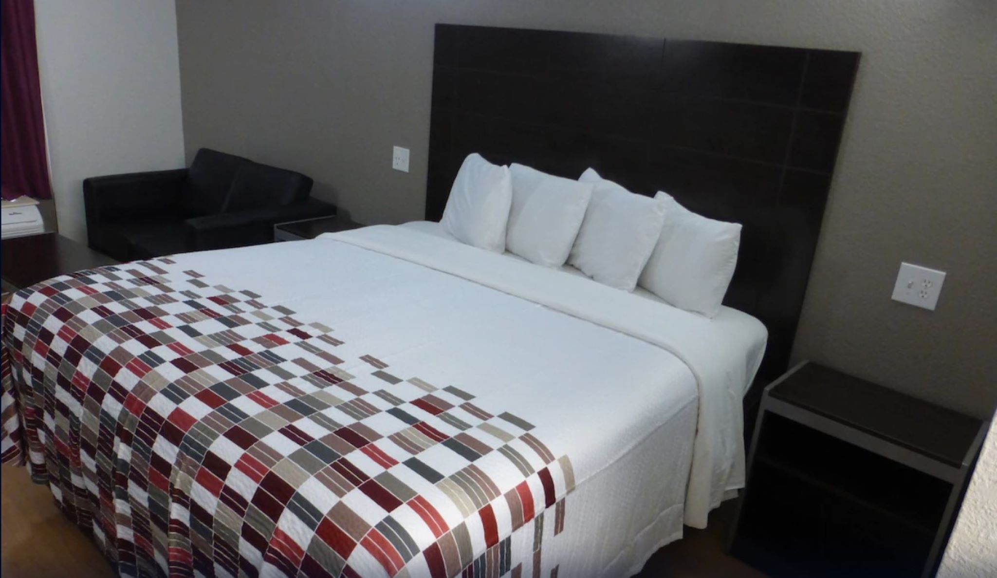 Double Deluxe King Bed