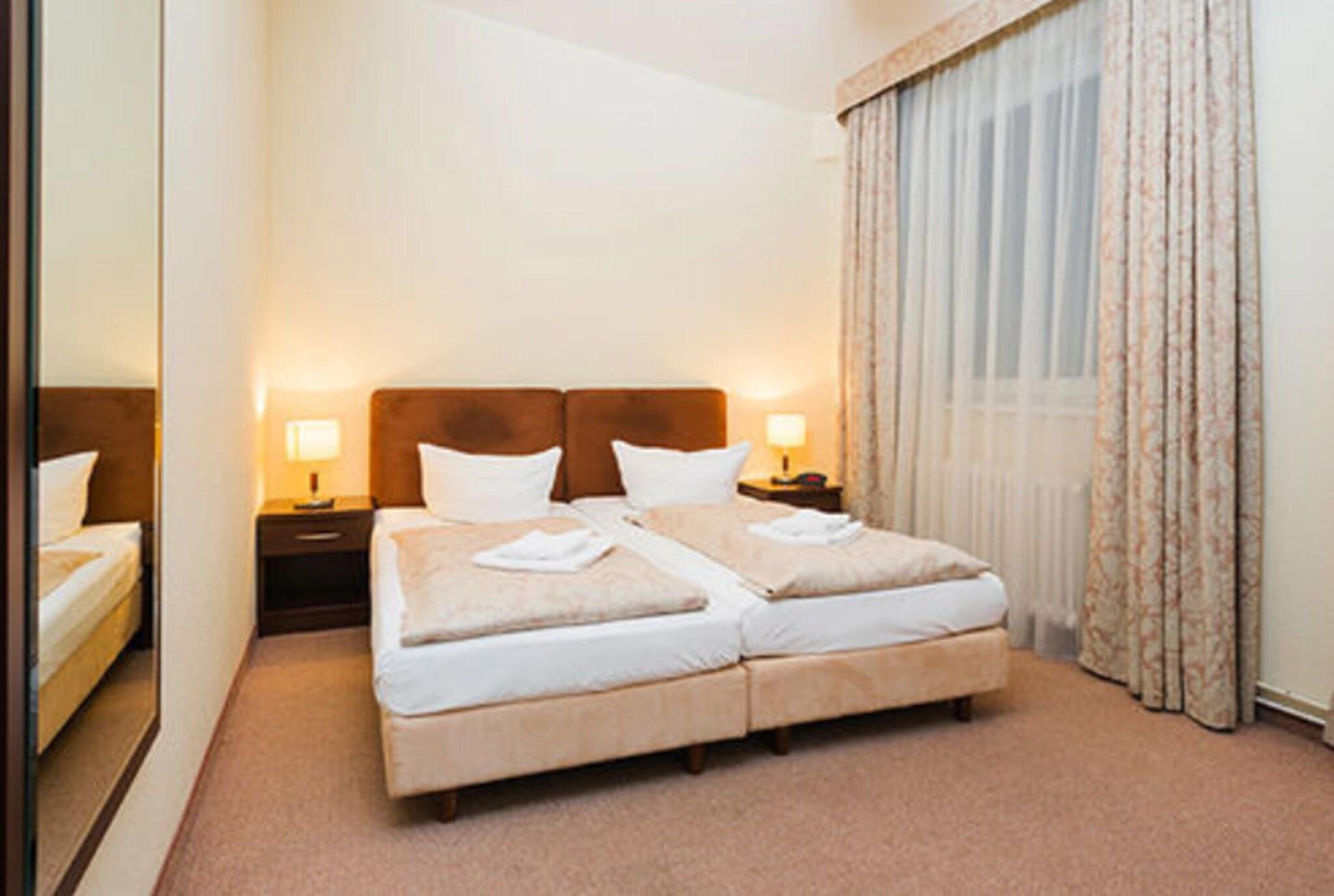 Double Queen Size Bed