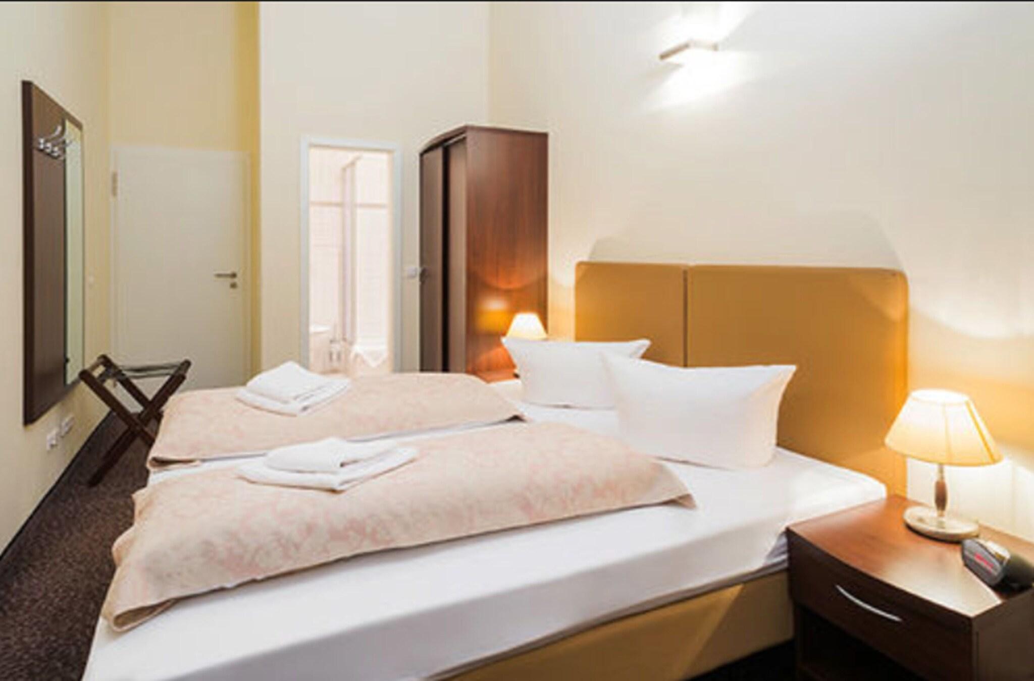 Double Queen Size Bed