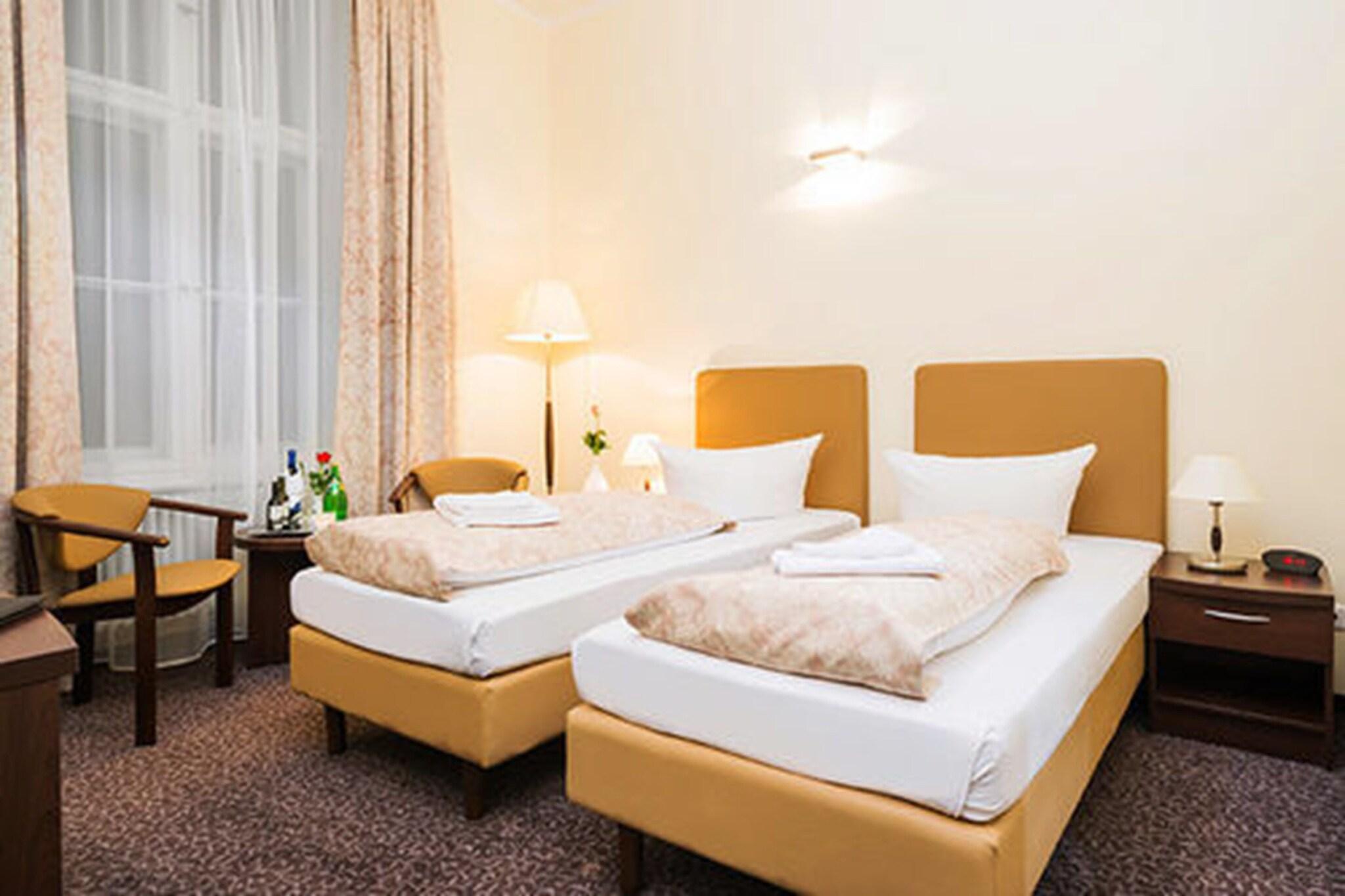 Double Queen Size Bed