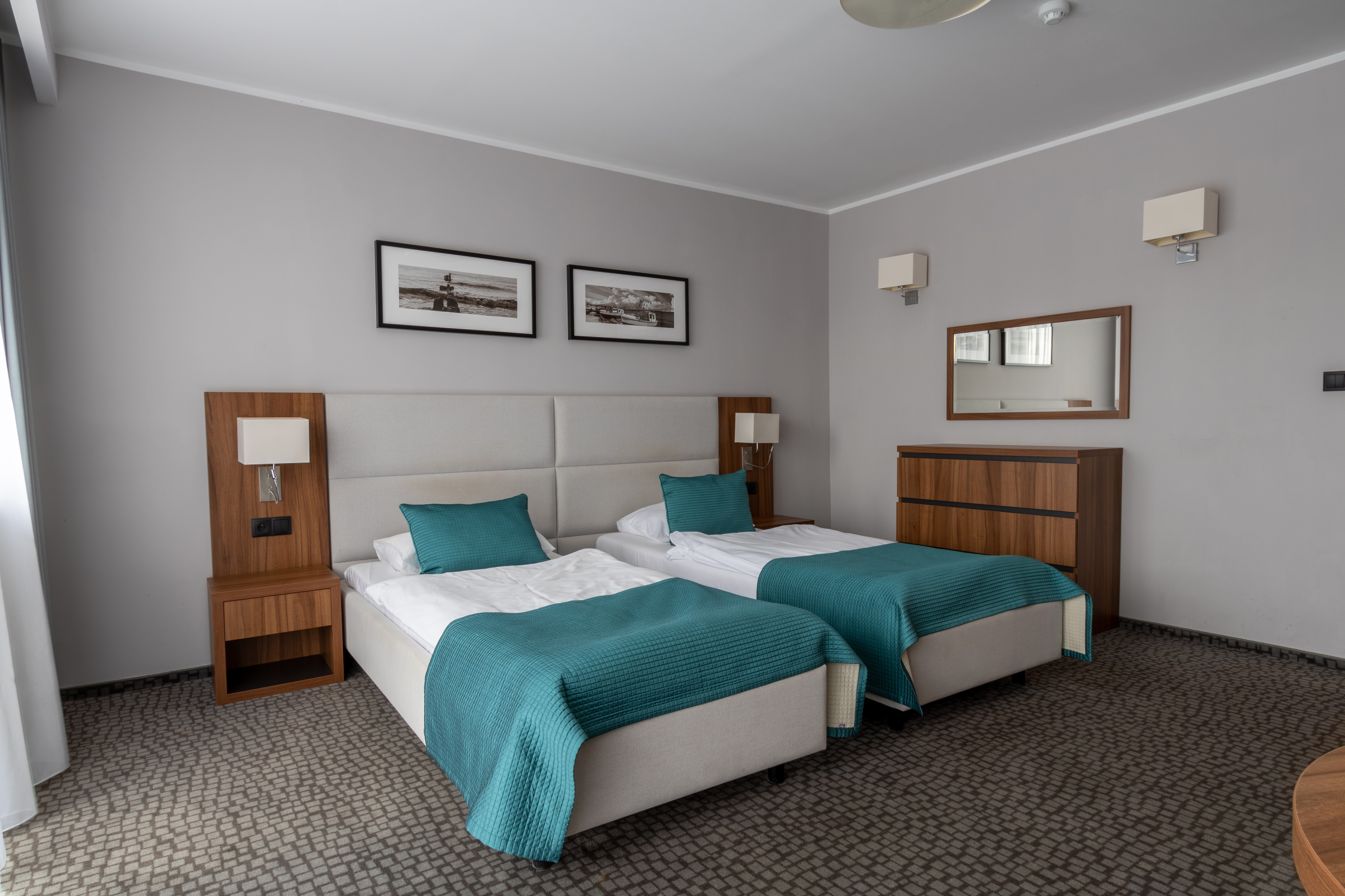 Double or Twin Standard