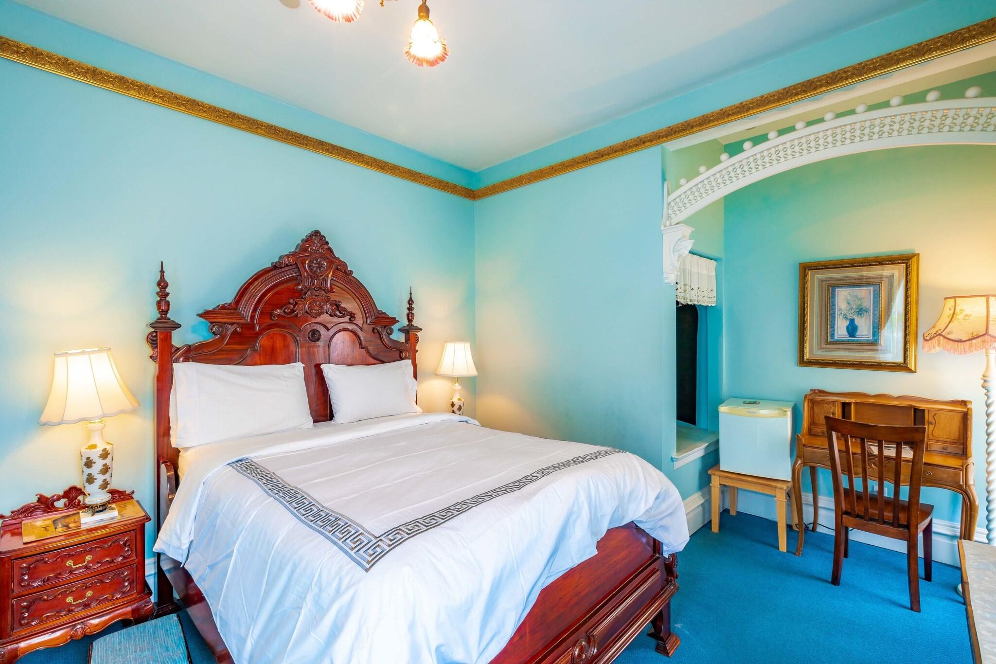 Double Queen Bed Non Smoking