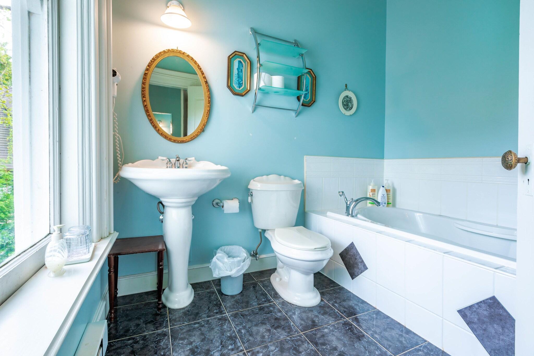 Double Queen Bed Non Smoking