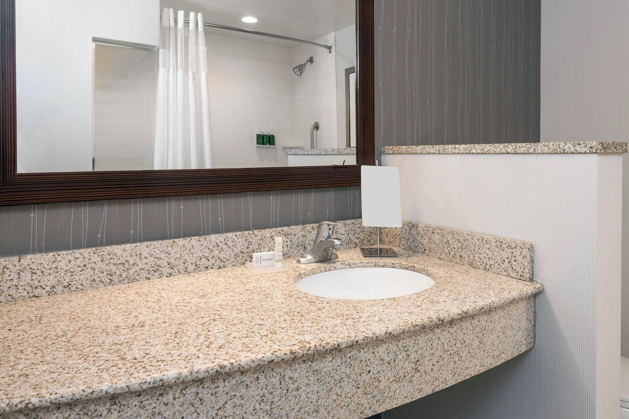 Quadruple Two Queen Beds