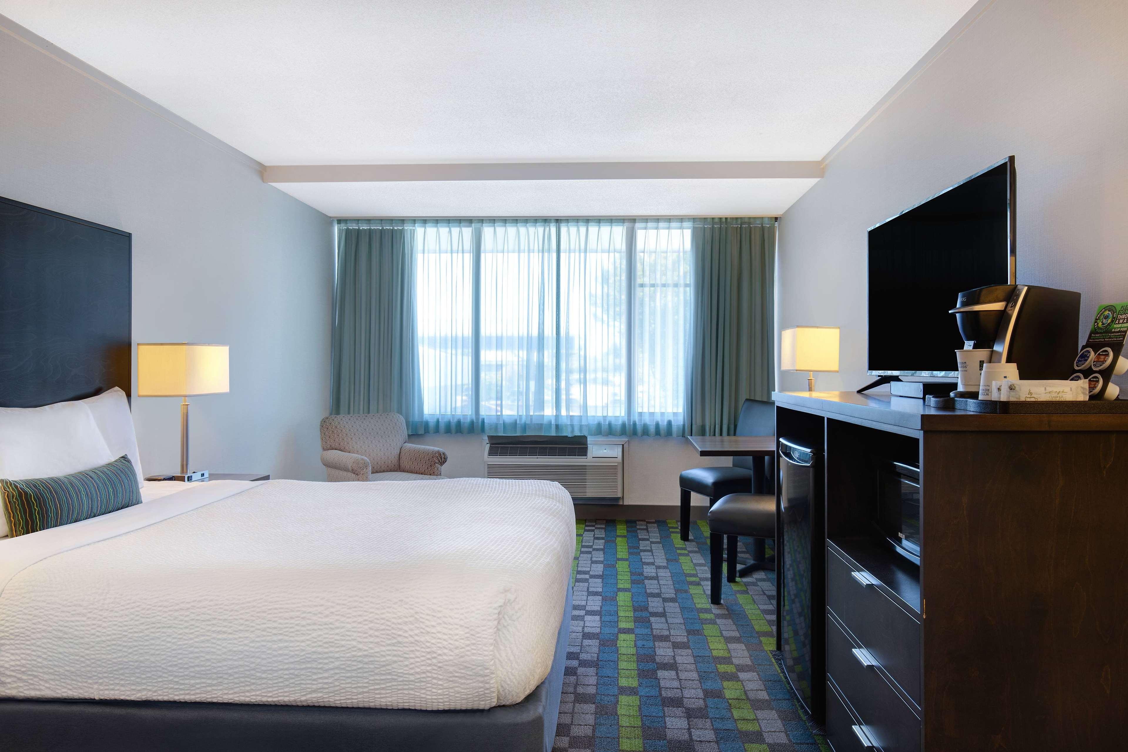 Double Queen Size Bed