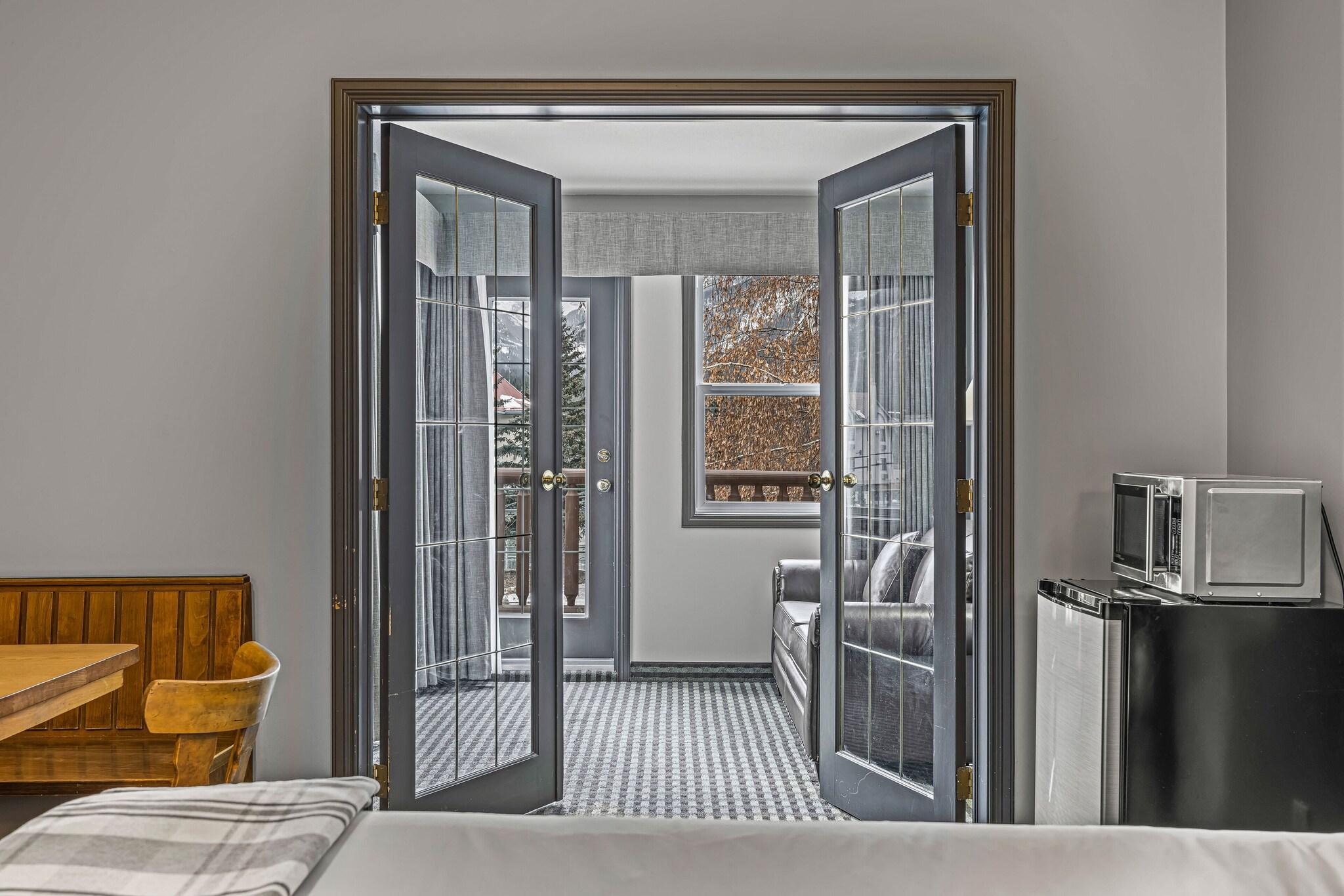 Family Room Mountain View