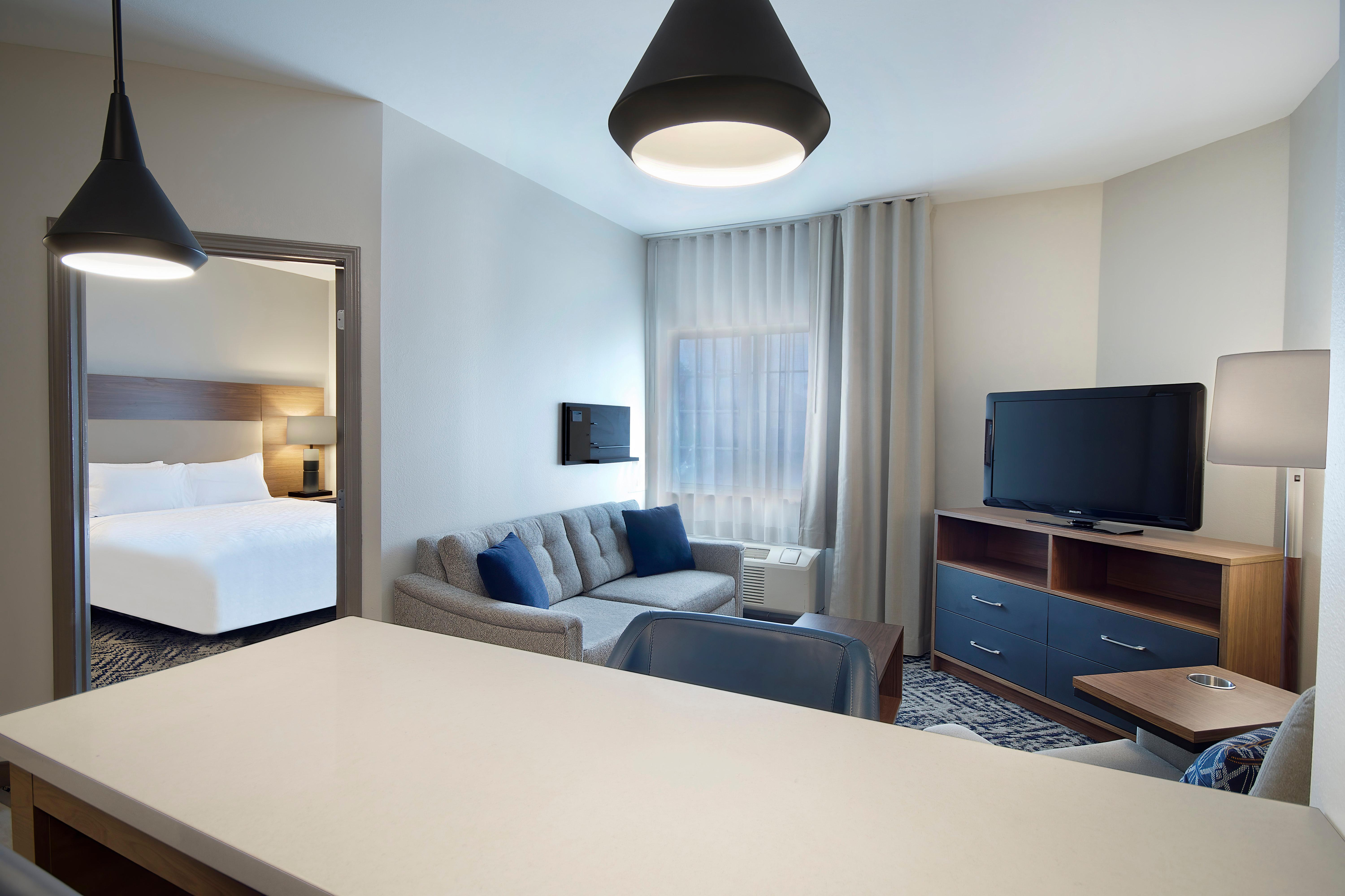 Suite Queen Size Bed