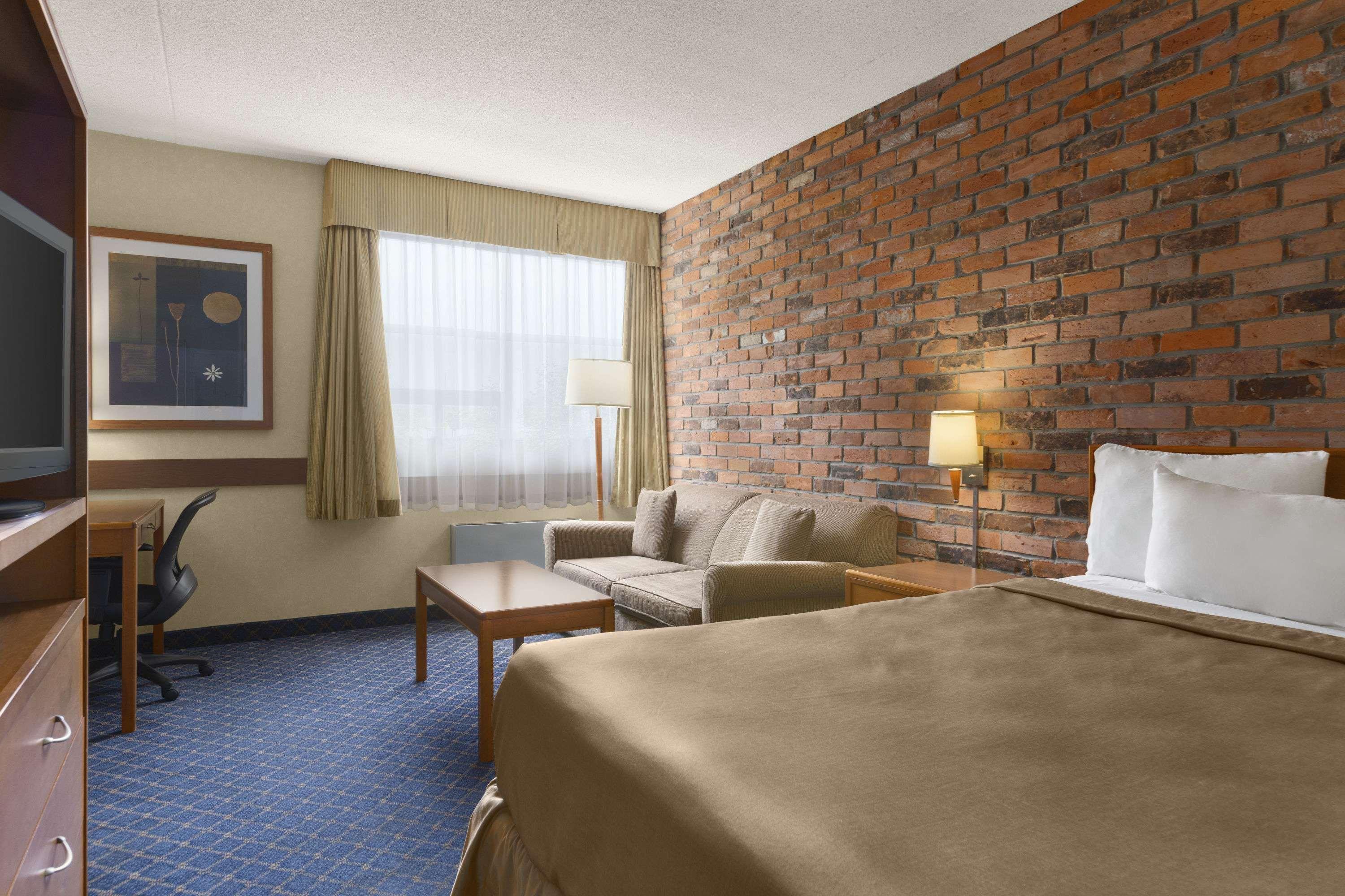 Room Queen Bed Non Smoking