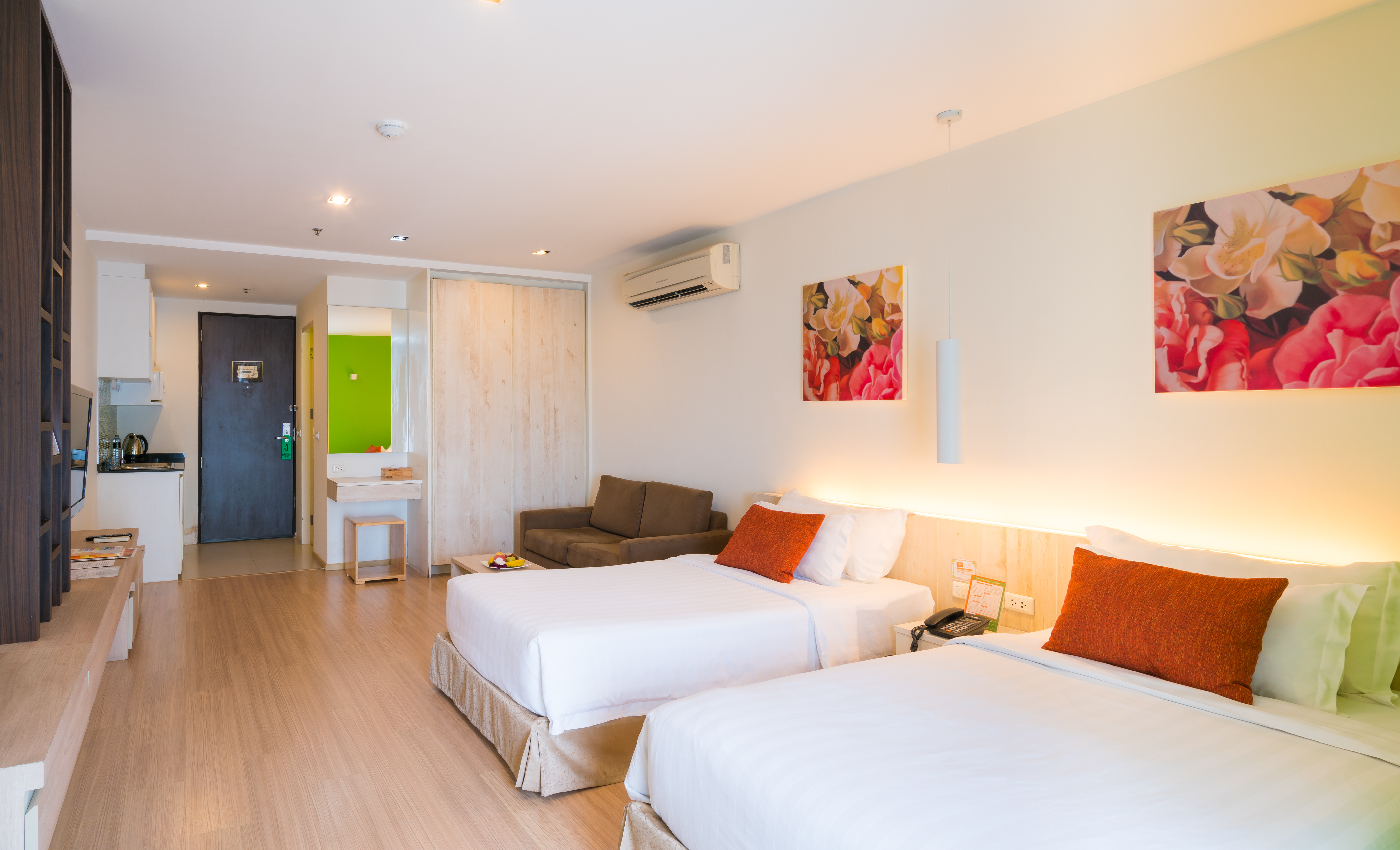 Double or Twin Deluxe